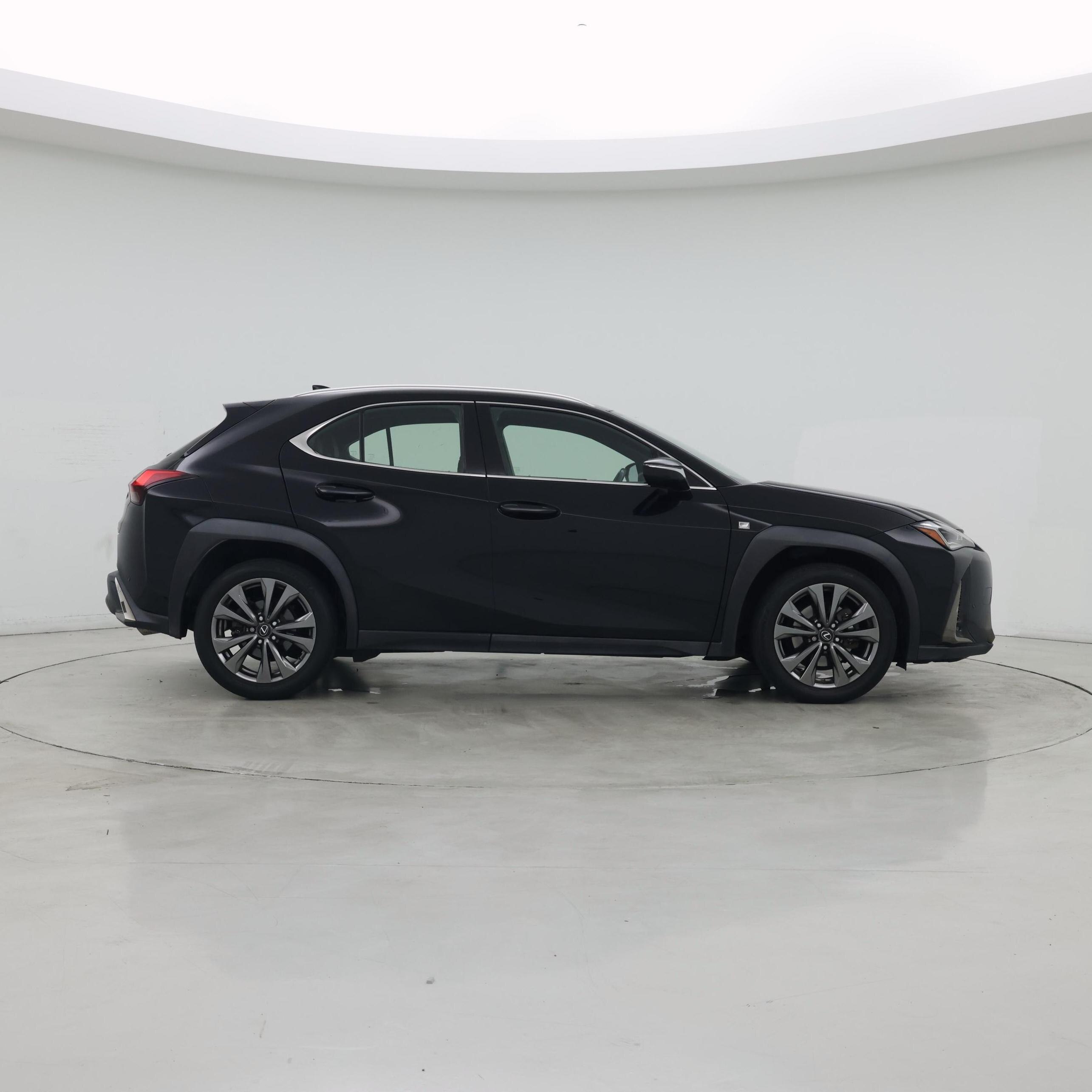 Thumbnail: 2021 Lexus UX - 7