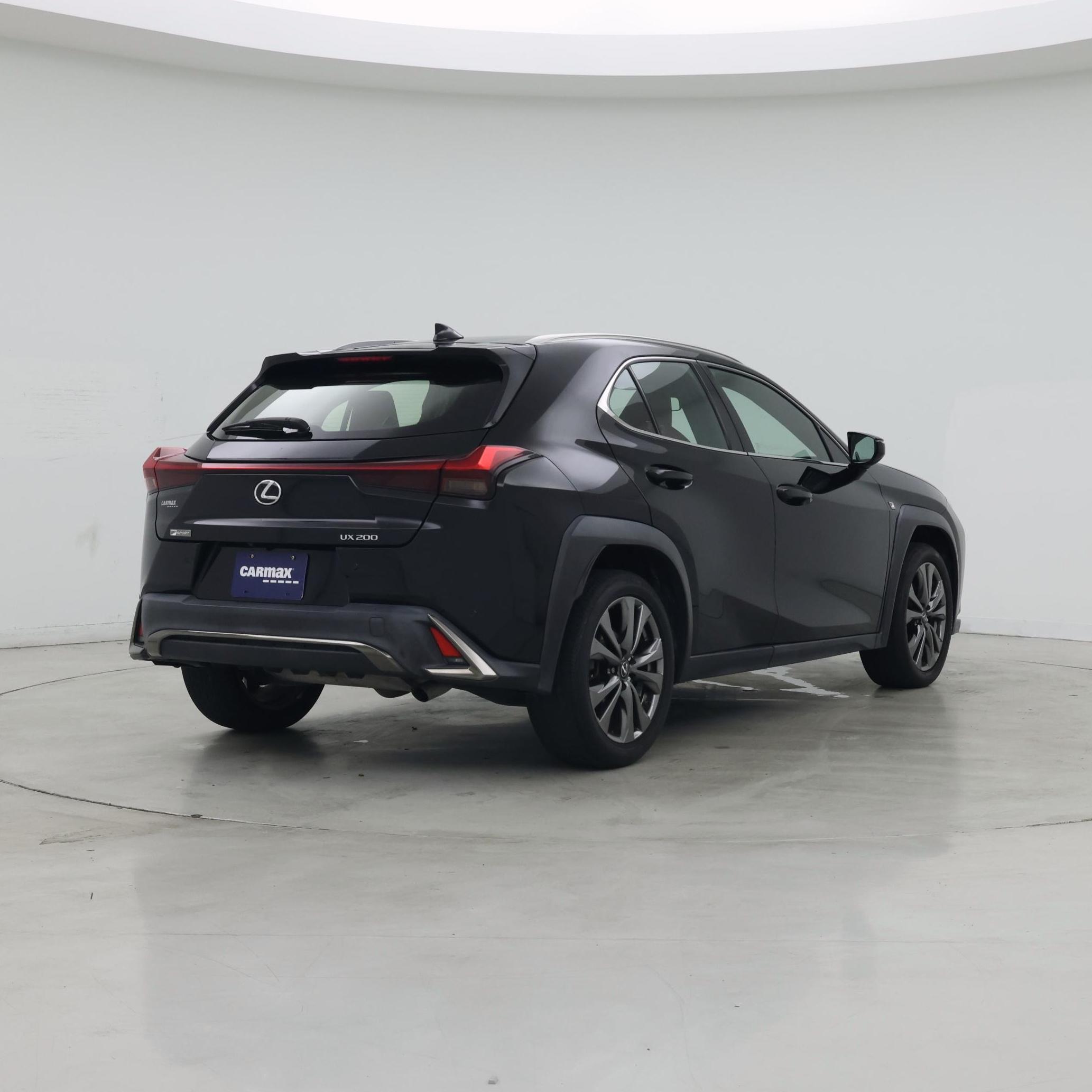 Thumbnail: 2021 Lexus UX - 8