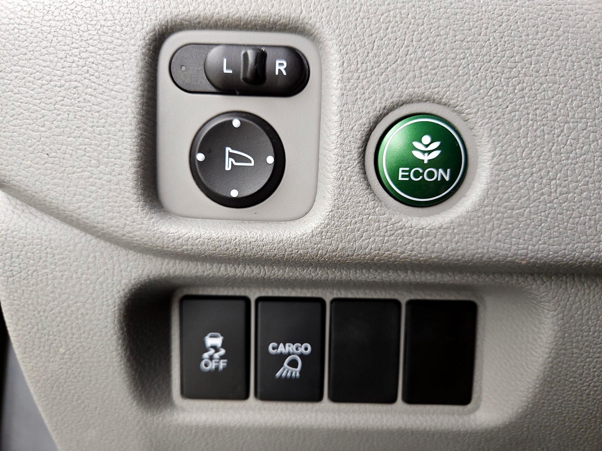 Thumbnail: 2017 Honda Ridgeline - 13