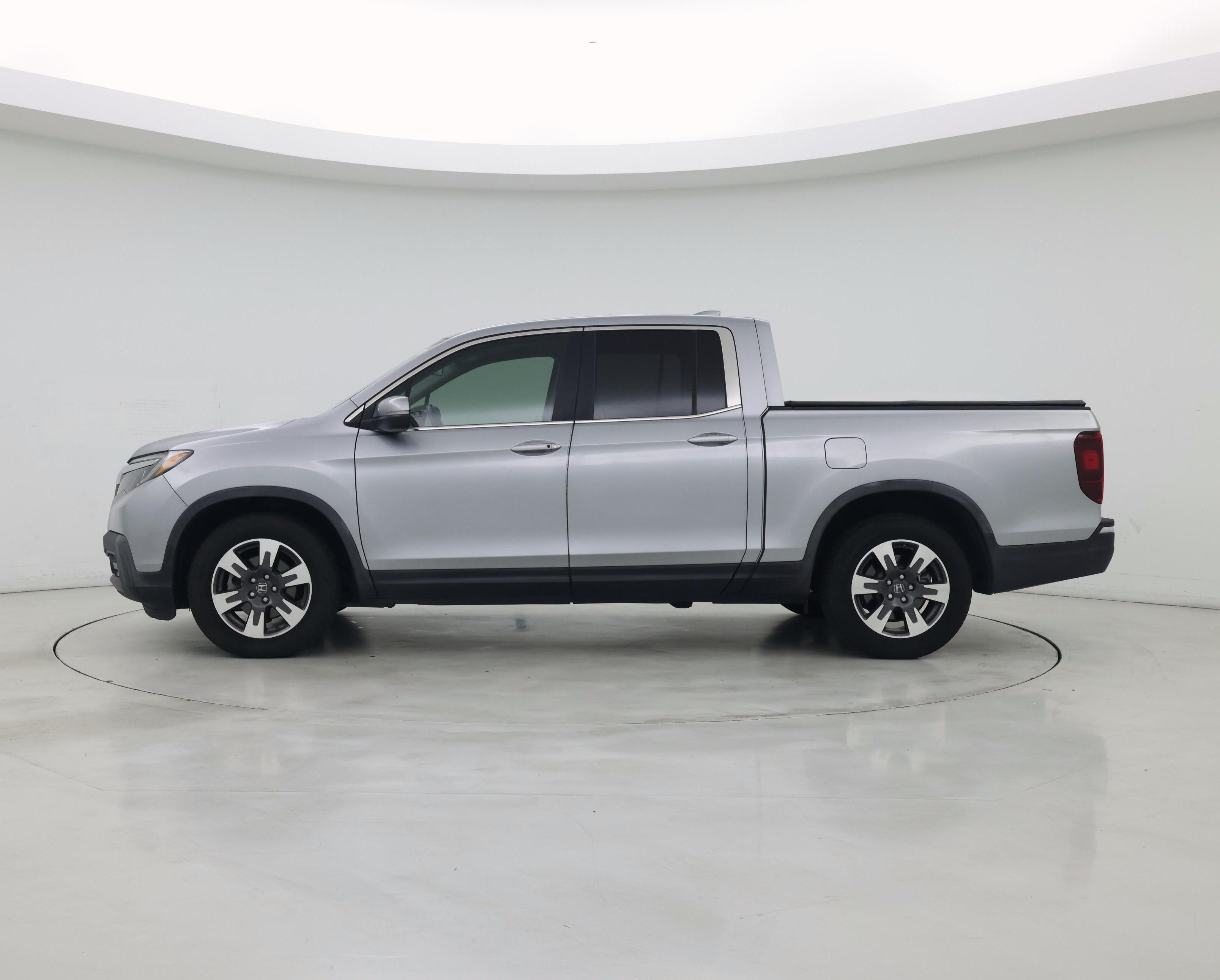 Thumbnail: 2017 Honda Ridgeline - 3