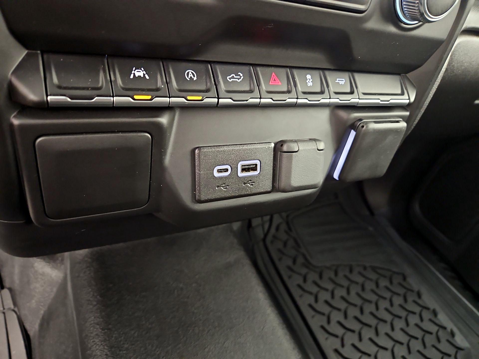 Thumbnail: 2025 GMC Sierra 1500 - 18