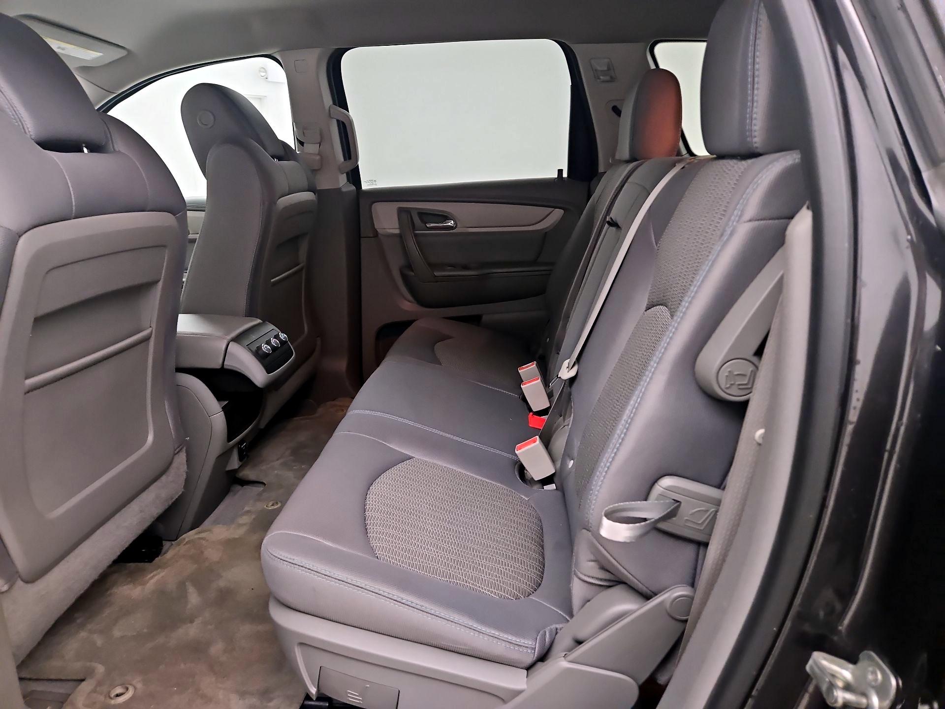 Thumbnail: 2015 Chevrolet Traverse - 19