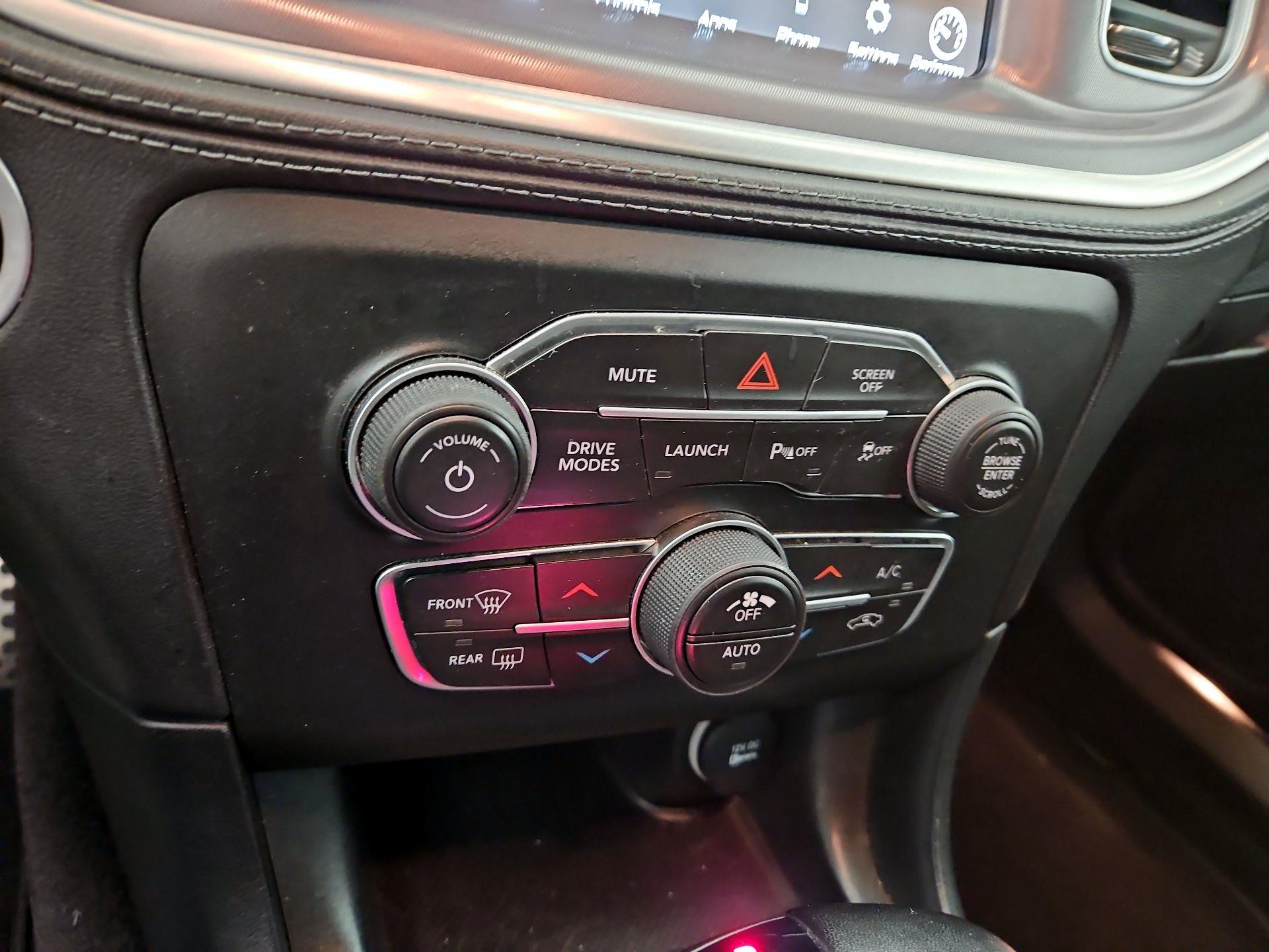 Thumbnail: 2022 Dodge Charger - 16