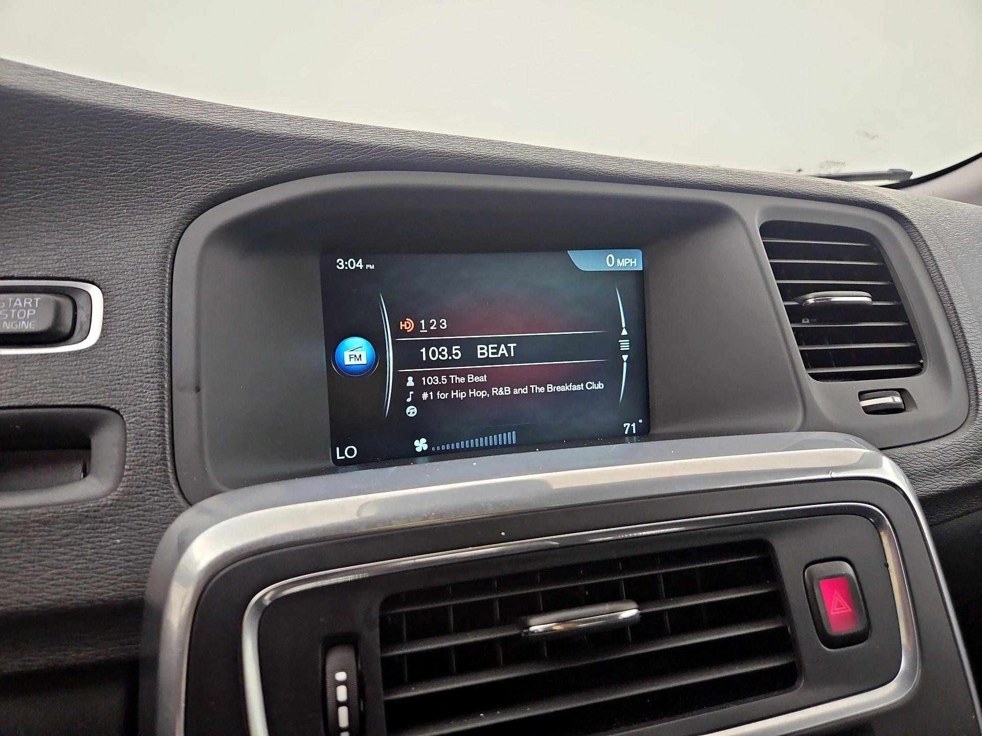 Thumbnail: 2016 Volvo S60 - 14
