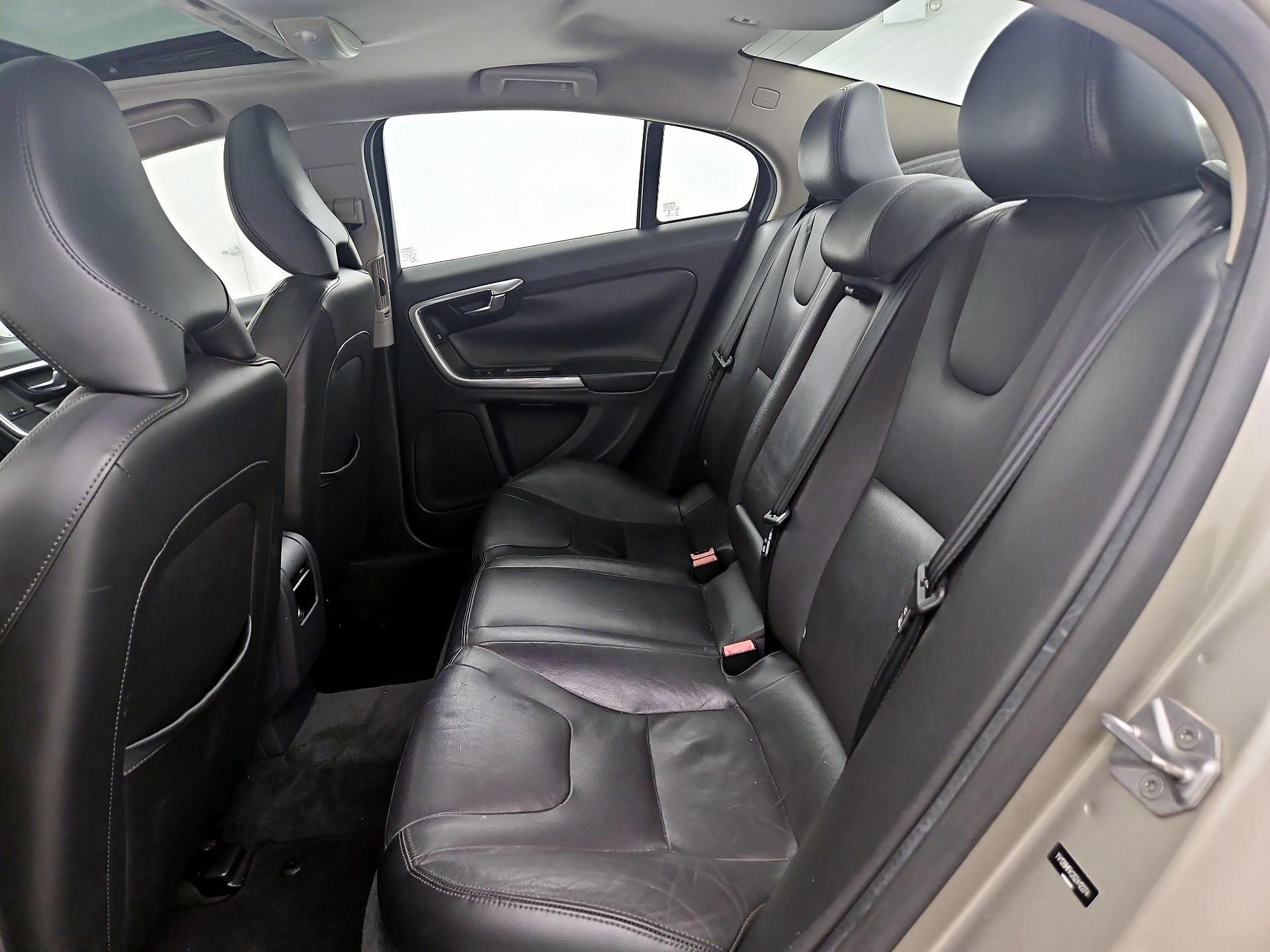 Thumbnail: 2016 Volvo S60 - 19