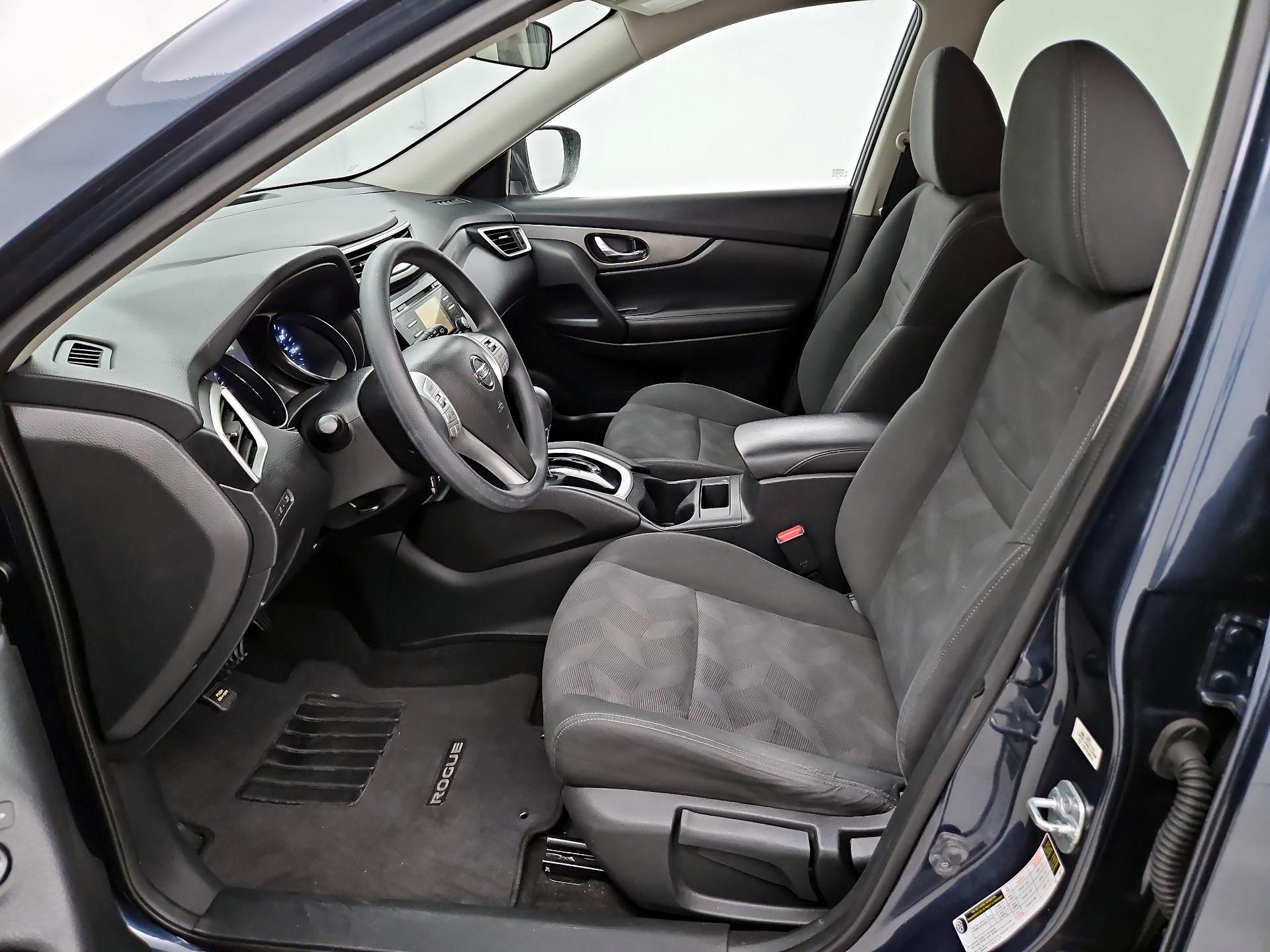 Thumbnail: 2016 Nissan Rogue - 11