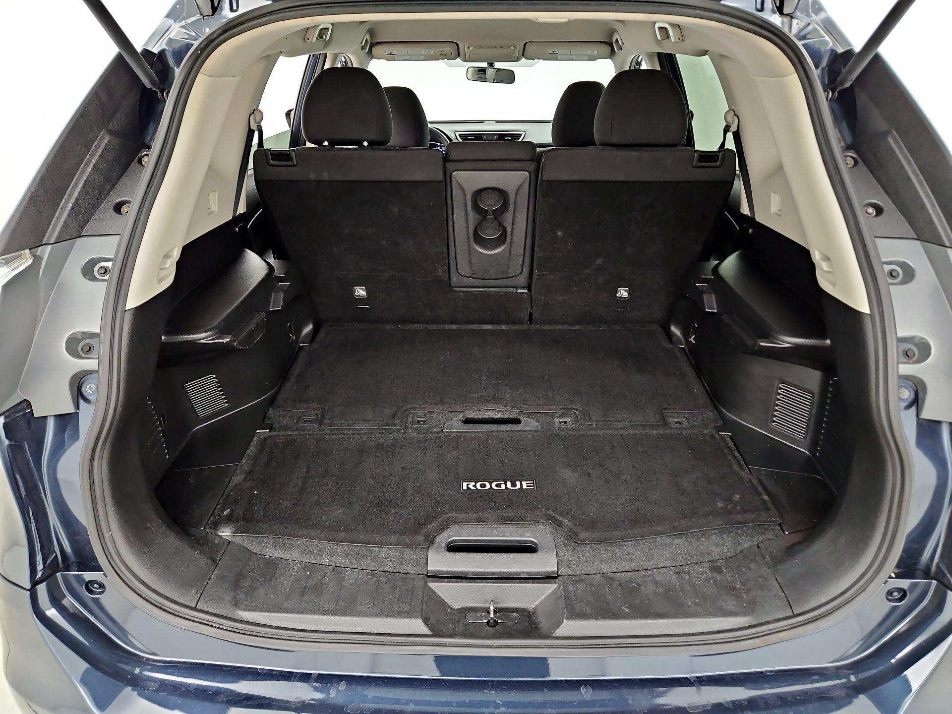 Thumbnail: 2016 Nissan Rogue - 20