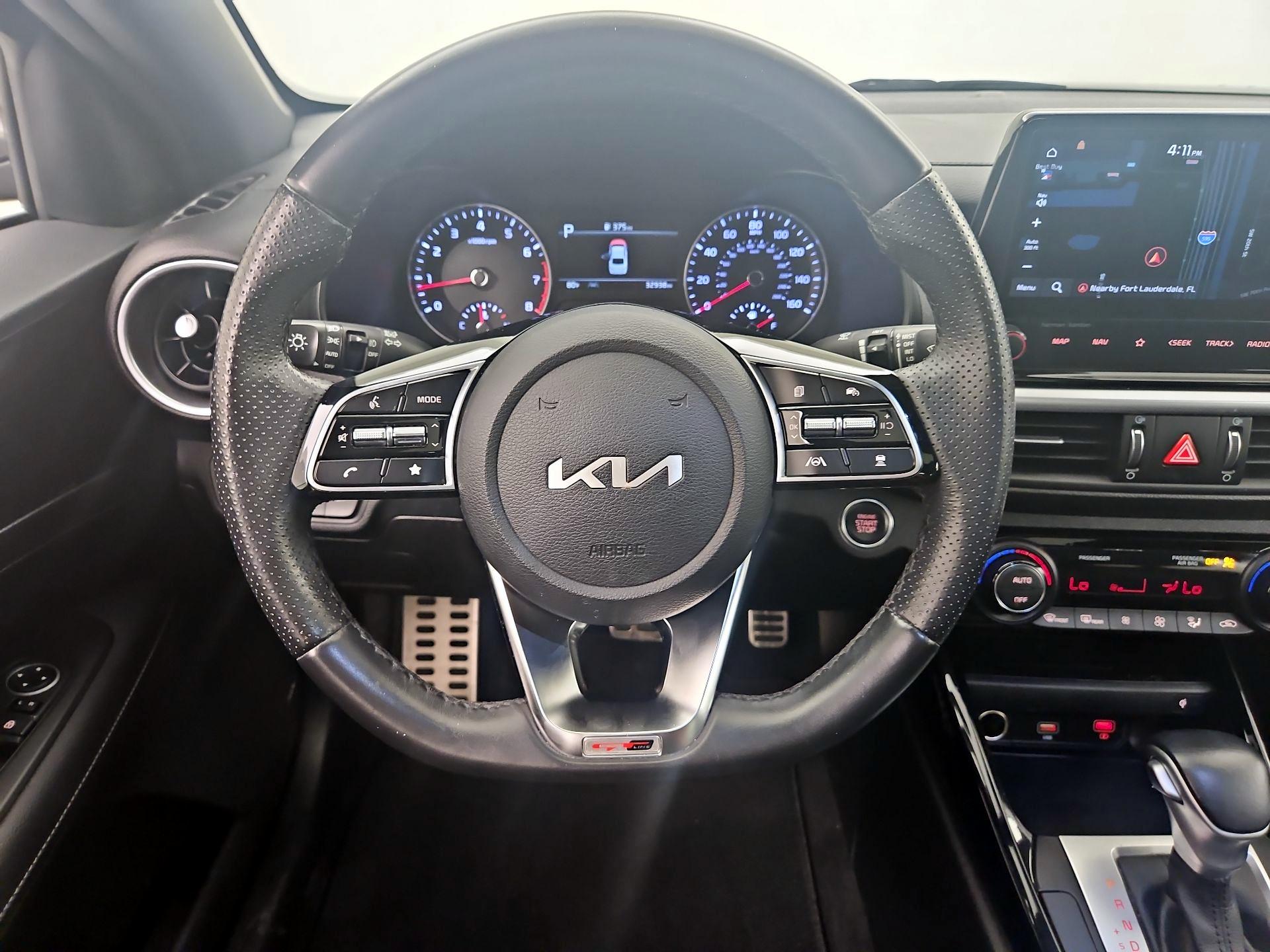 Thumbnail: 2023 Kia Forte - 10