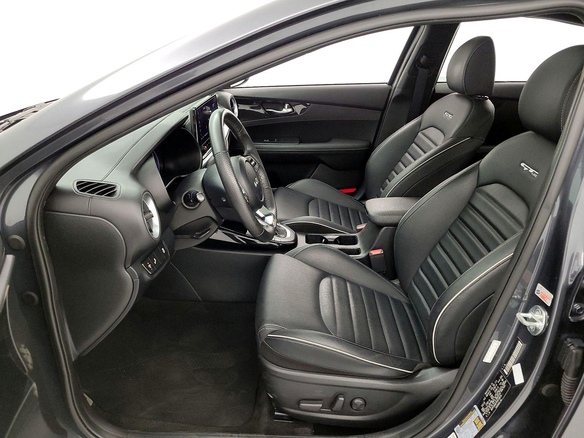 Thumbnail: 2023 Kia Forte - 11
