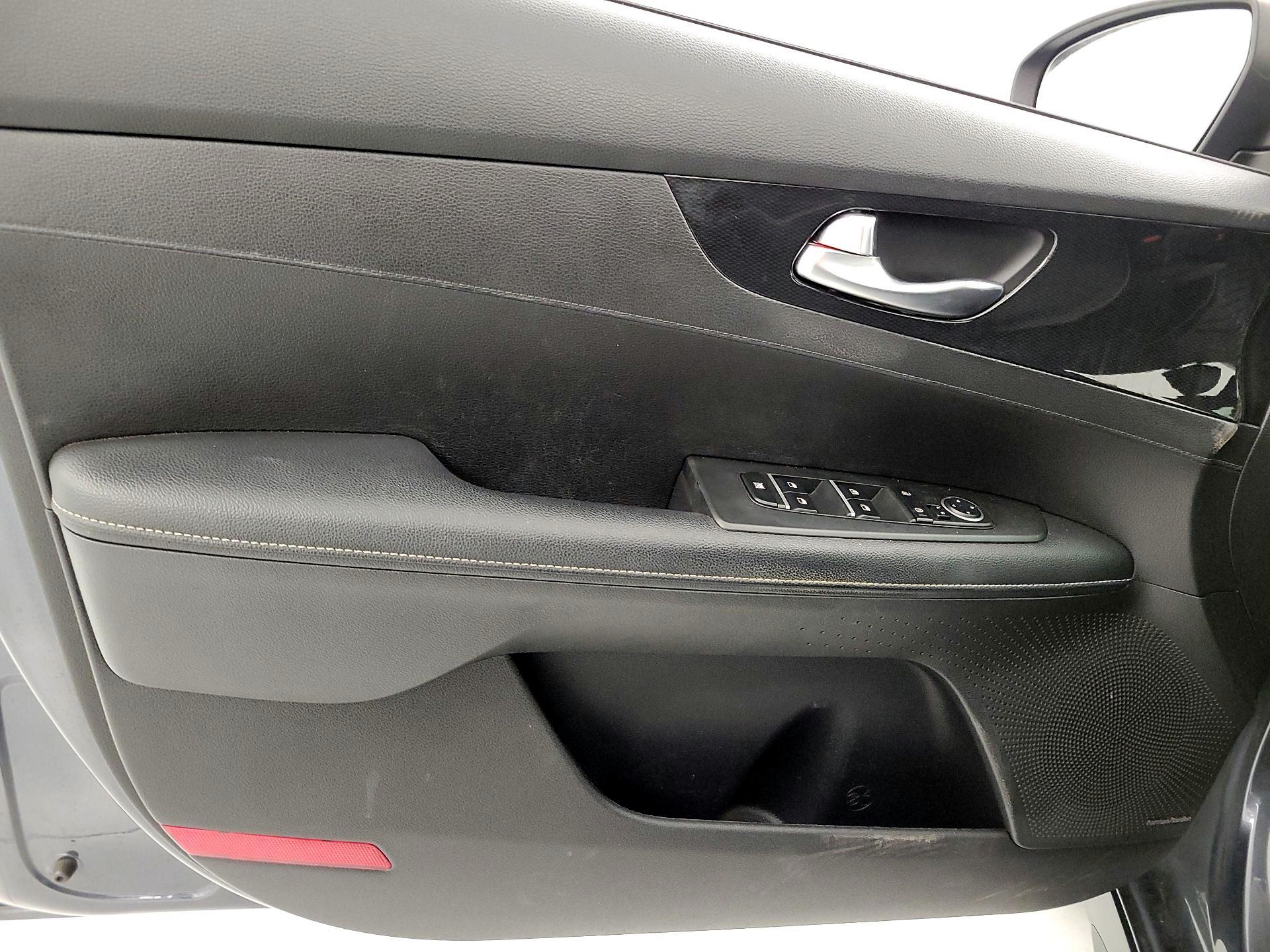 Thumbnail: 2023 Kia Forte - 12