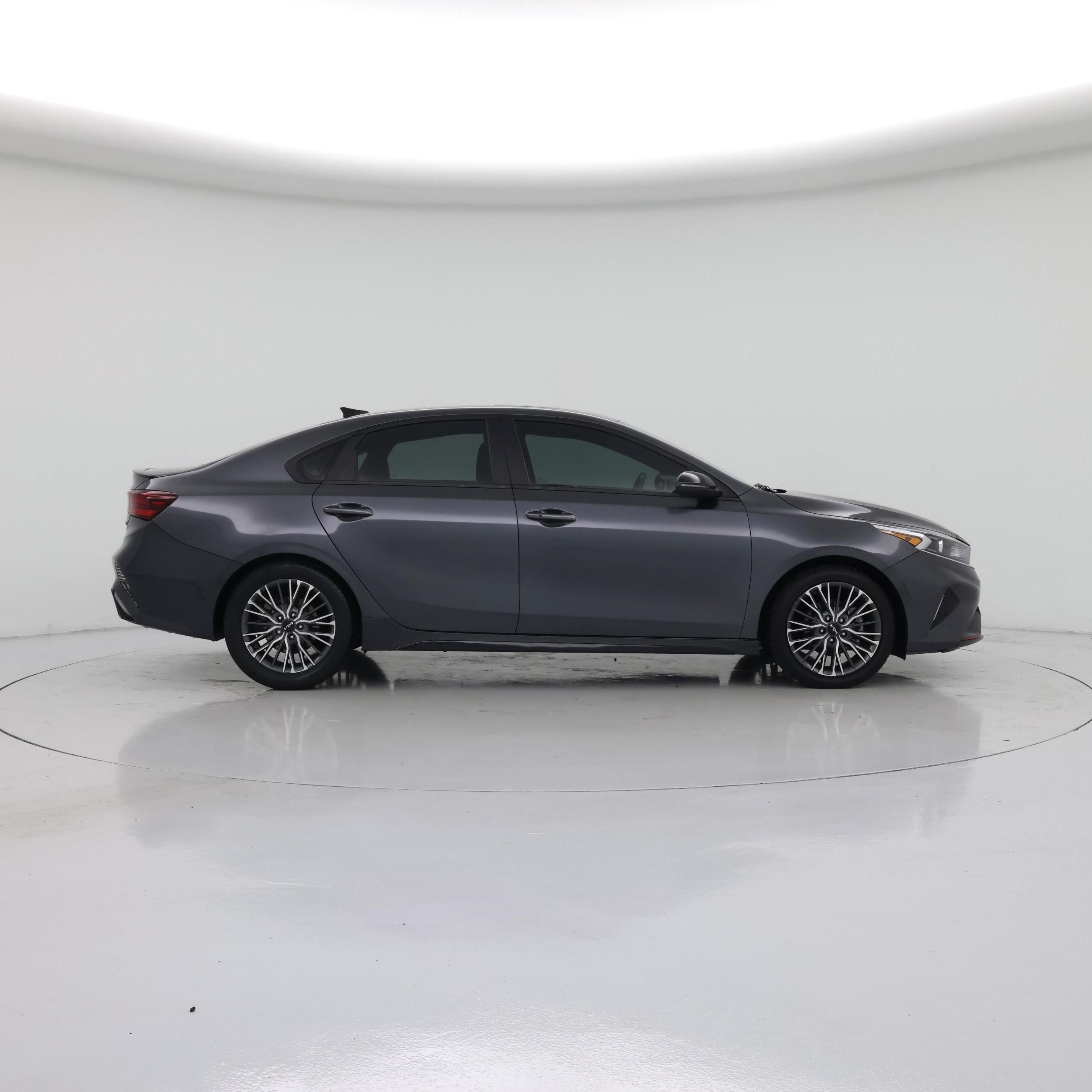 Thumbnail: 2023 Kia Forte - 7