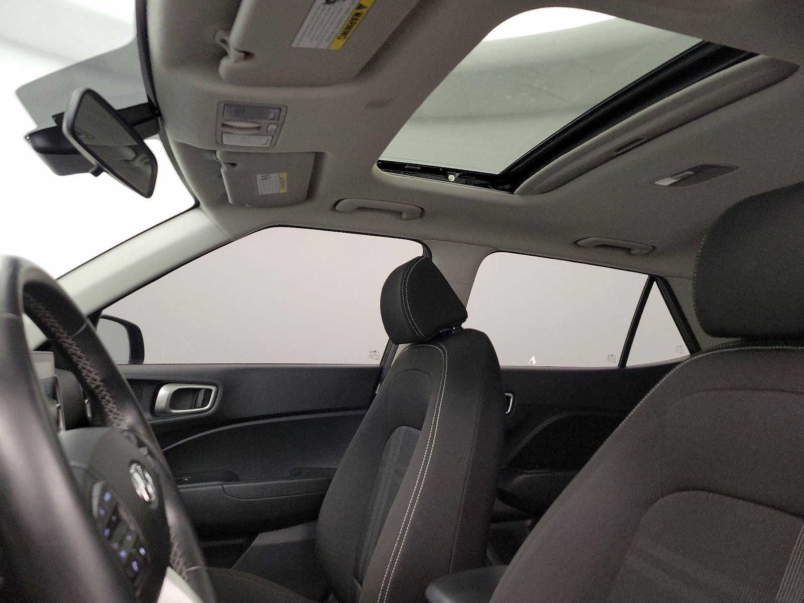 Sunroof(s) & Overhead Airbags