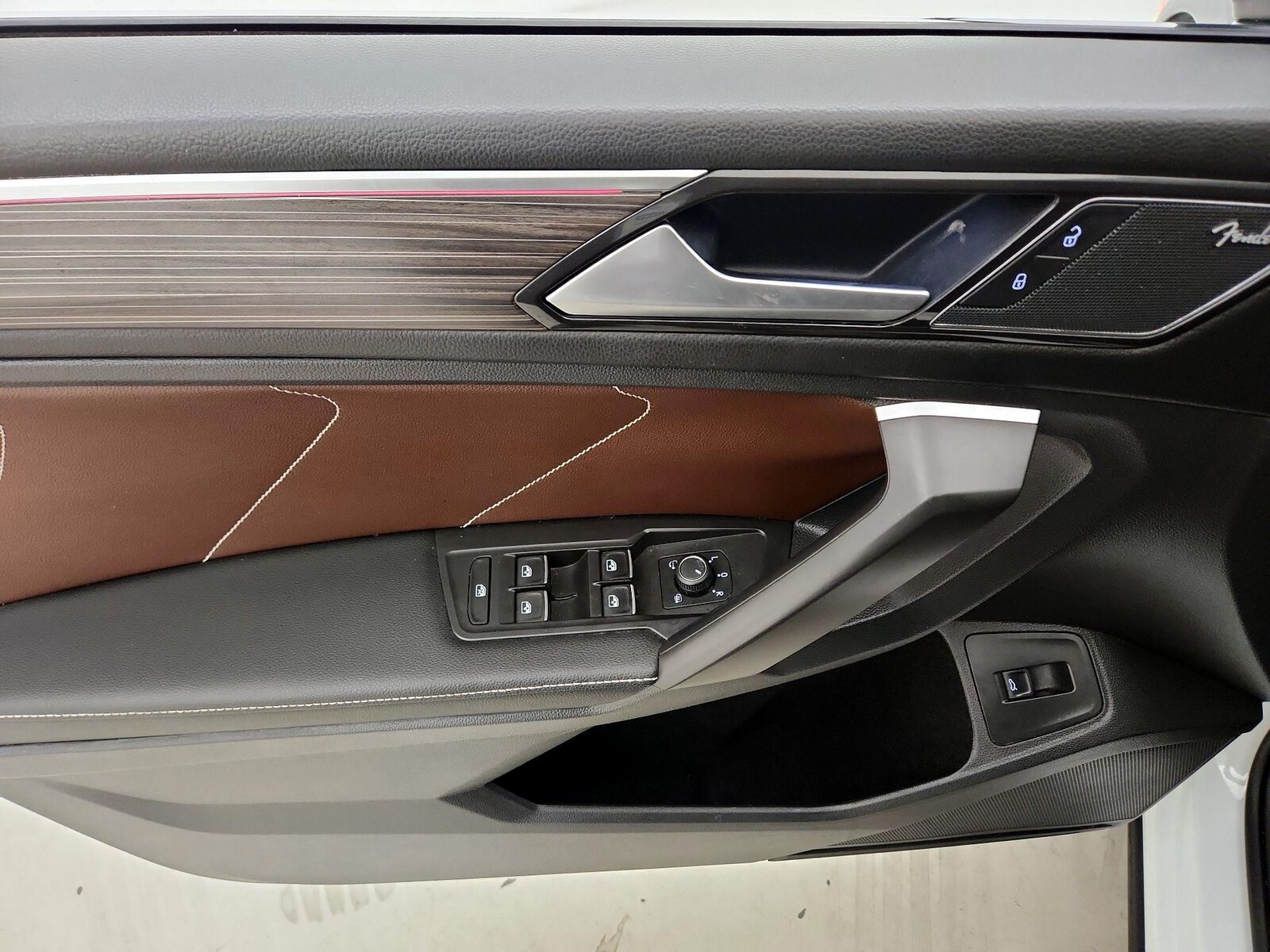 2022 Volkswagen Tiguan SEL R-LINE - Photo 13