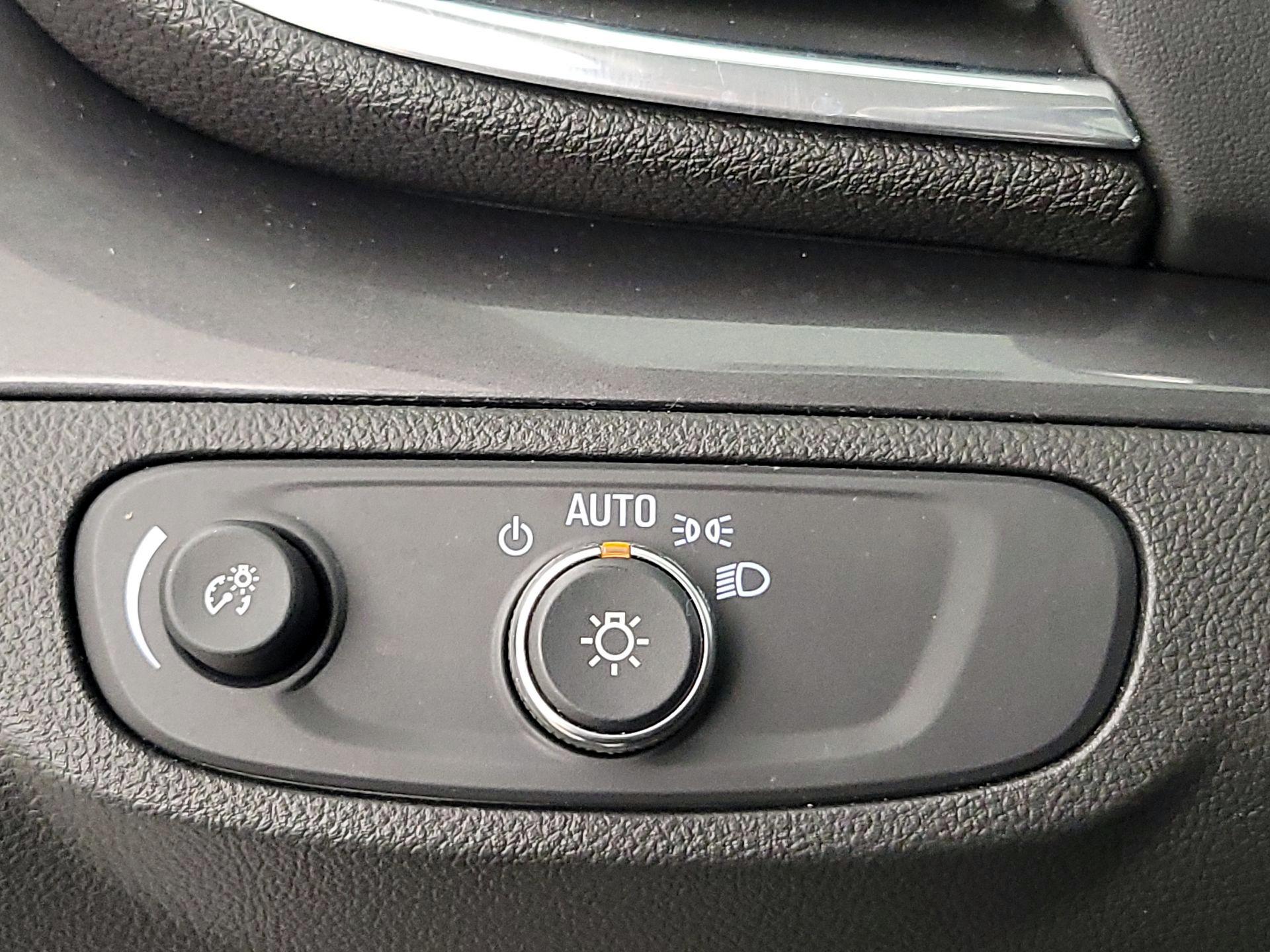 Thumbnail: 2020 Buick Encore - 13