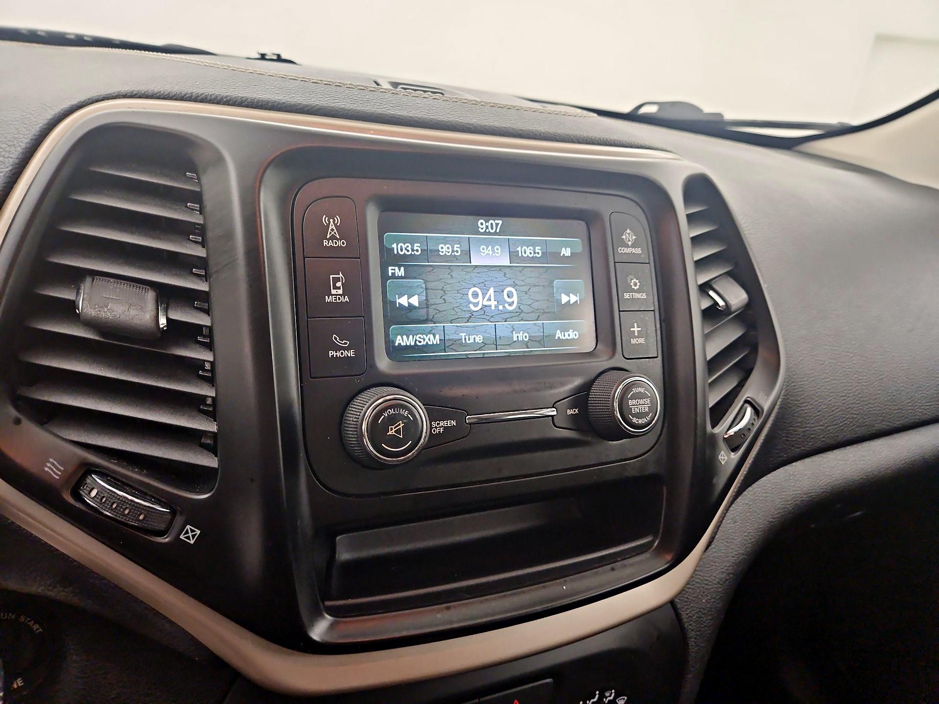 Thumbnail: 2014 Jeep Cherokee - 14