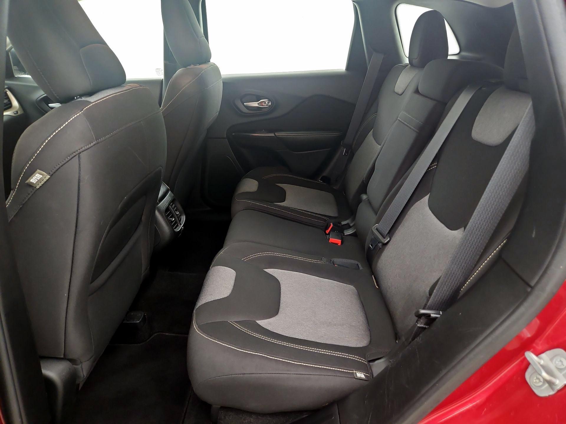 Thumbnail: 2014 Jeep Cherokee - 18