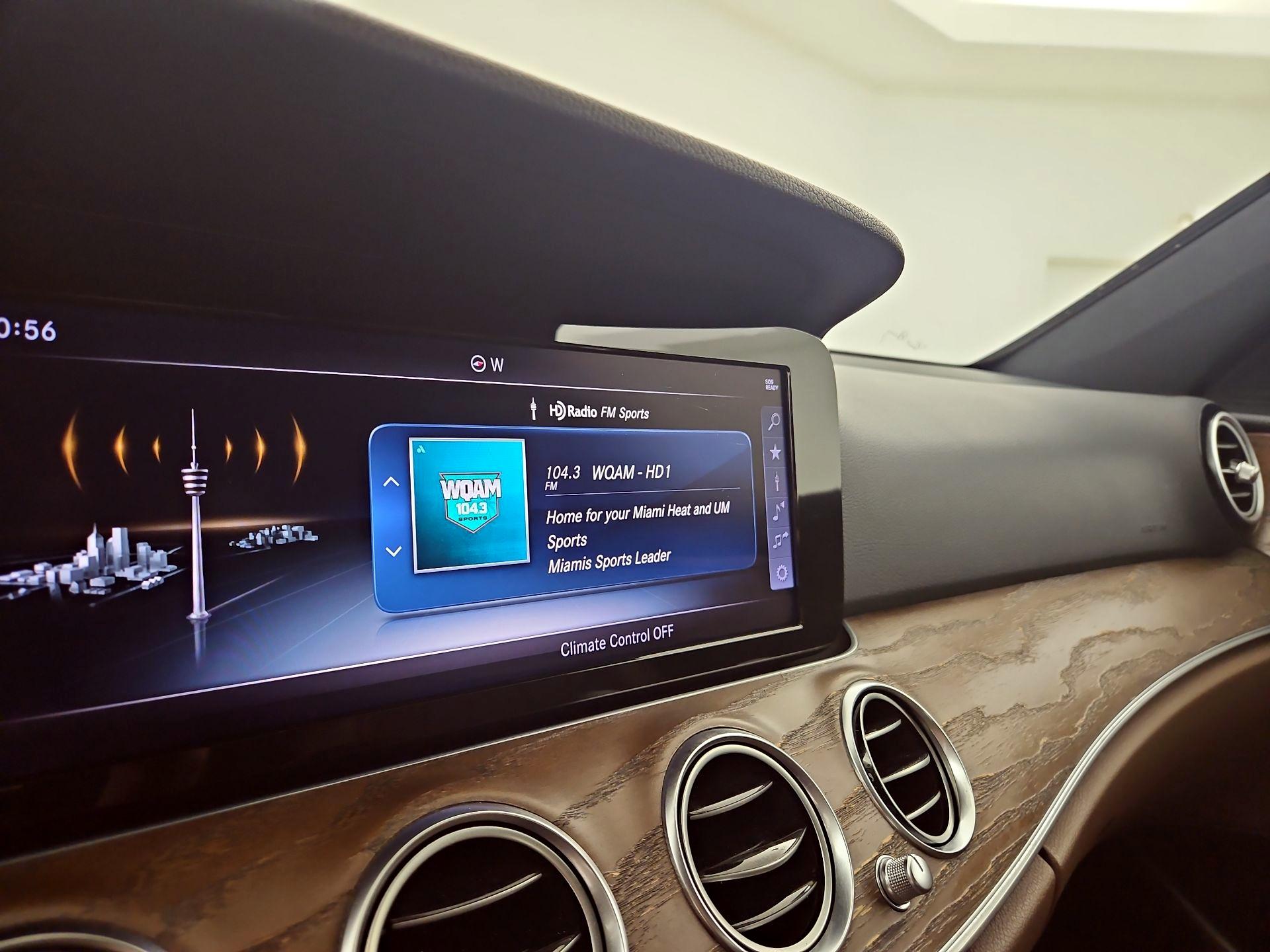 Thumbnail: 2018 Mercedes-Benz E-Class - 16