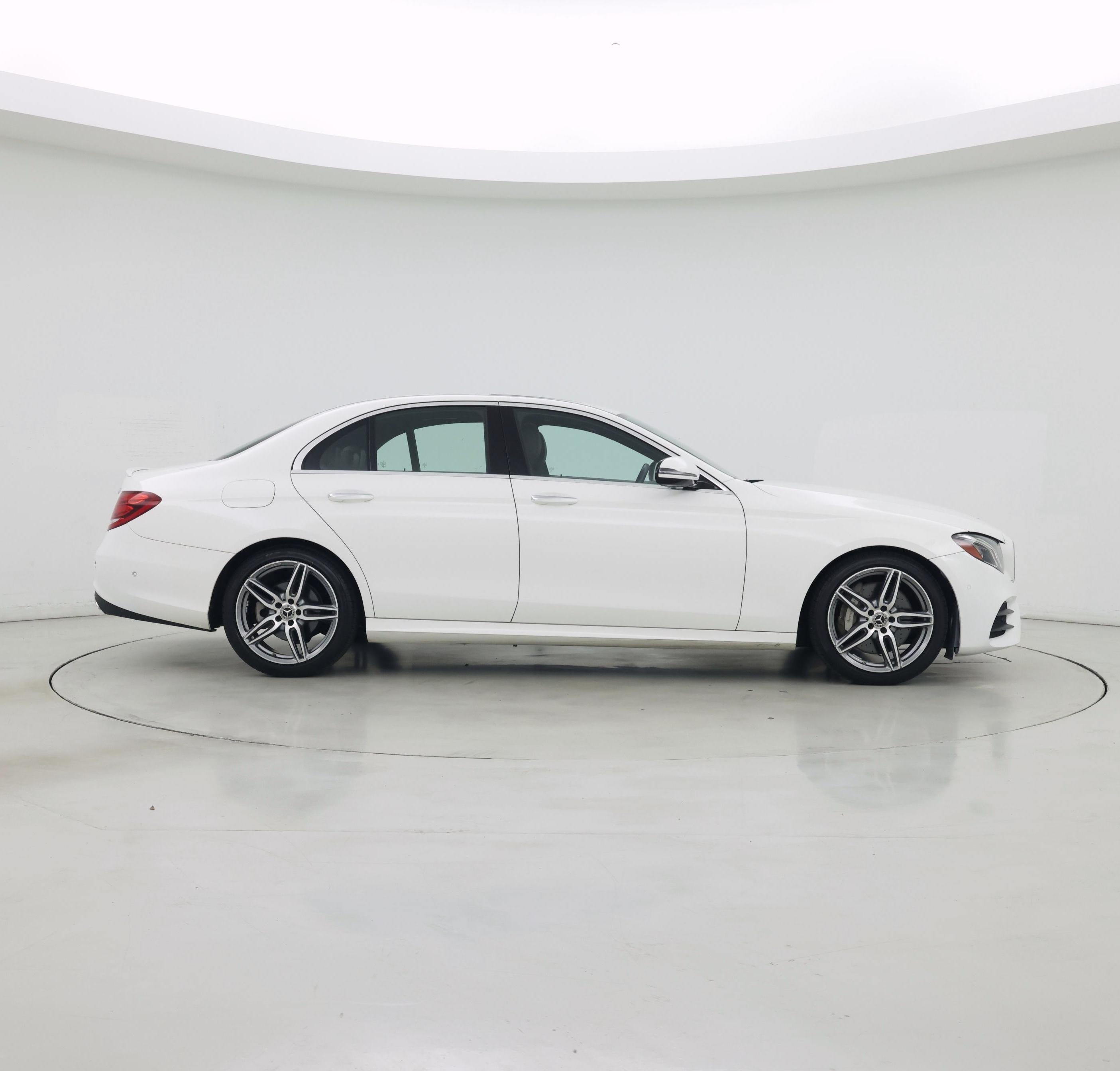 Thumbnail: 2018 Mercedes-Benz E-Class - 7