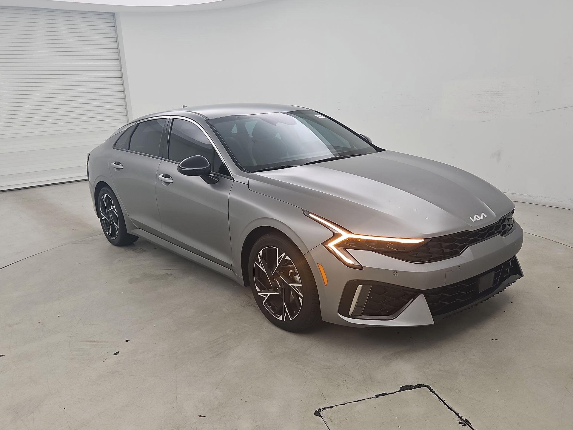 Thumbnail: 2025 Kia K5 - 1