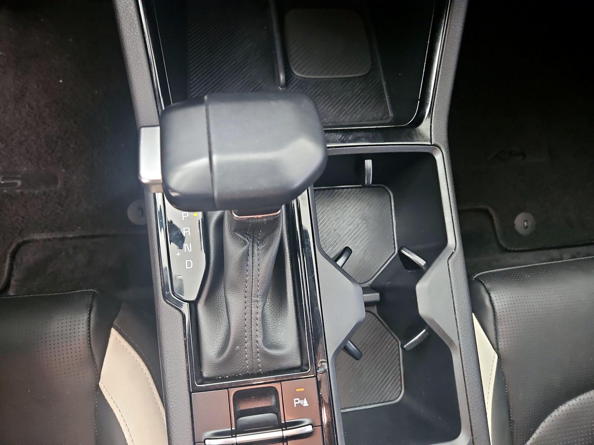 Thumbnail: 2025 Kia K5 - 16