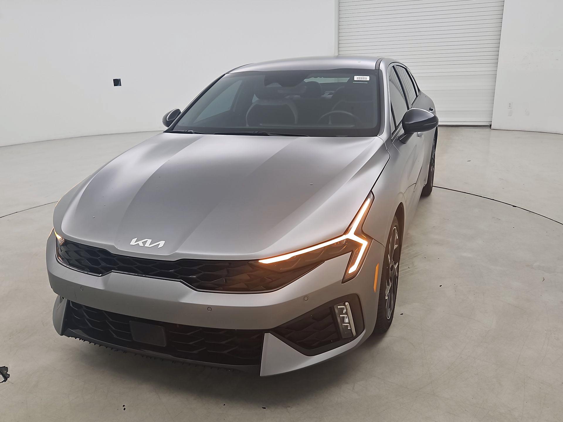 Thumbnail: 2025 Kia K5 - 3