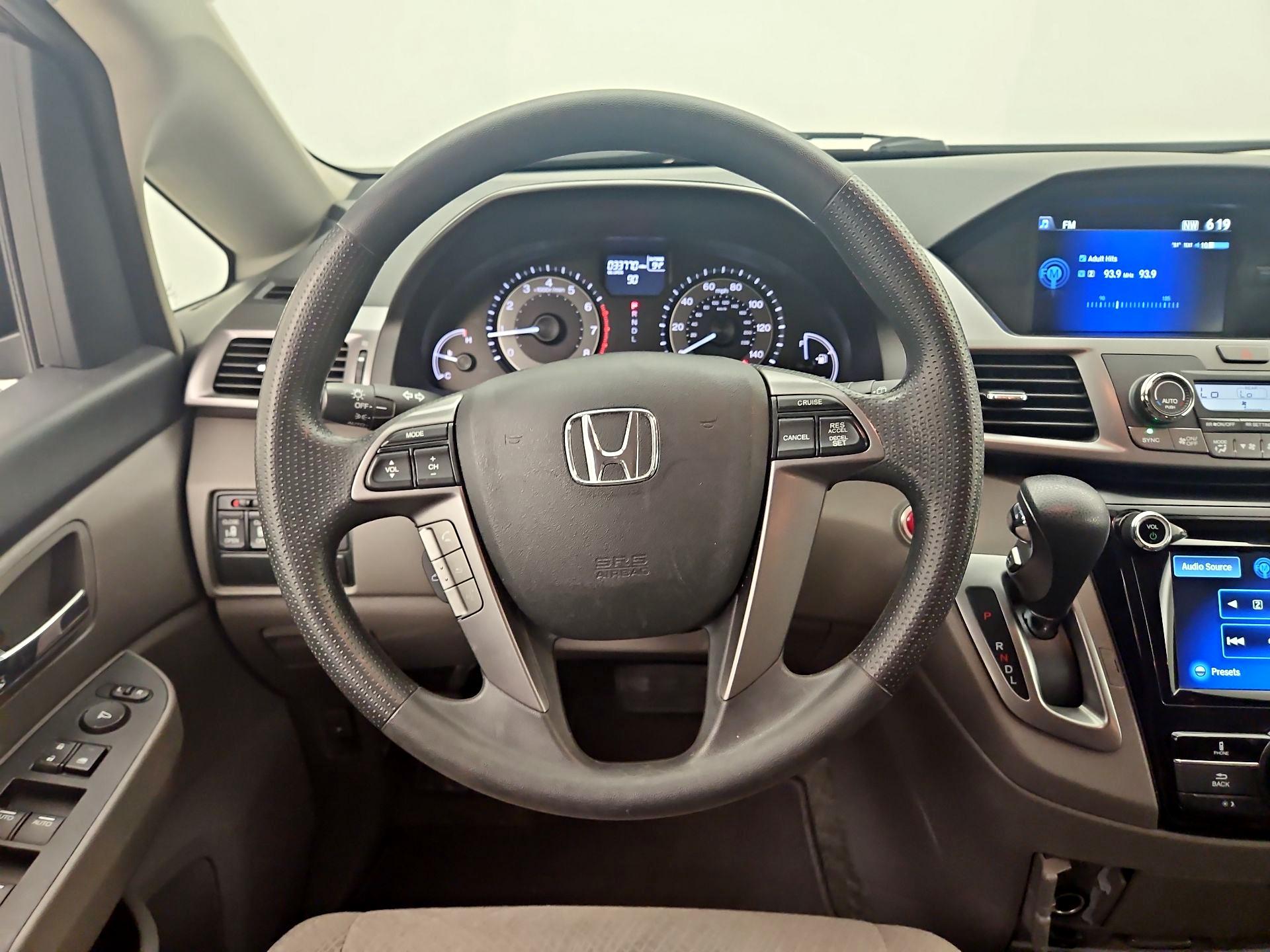 Thumbnail: 2014 Honda Odyssey - 10