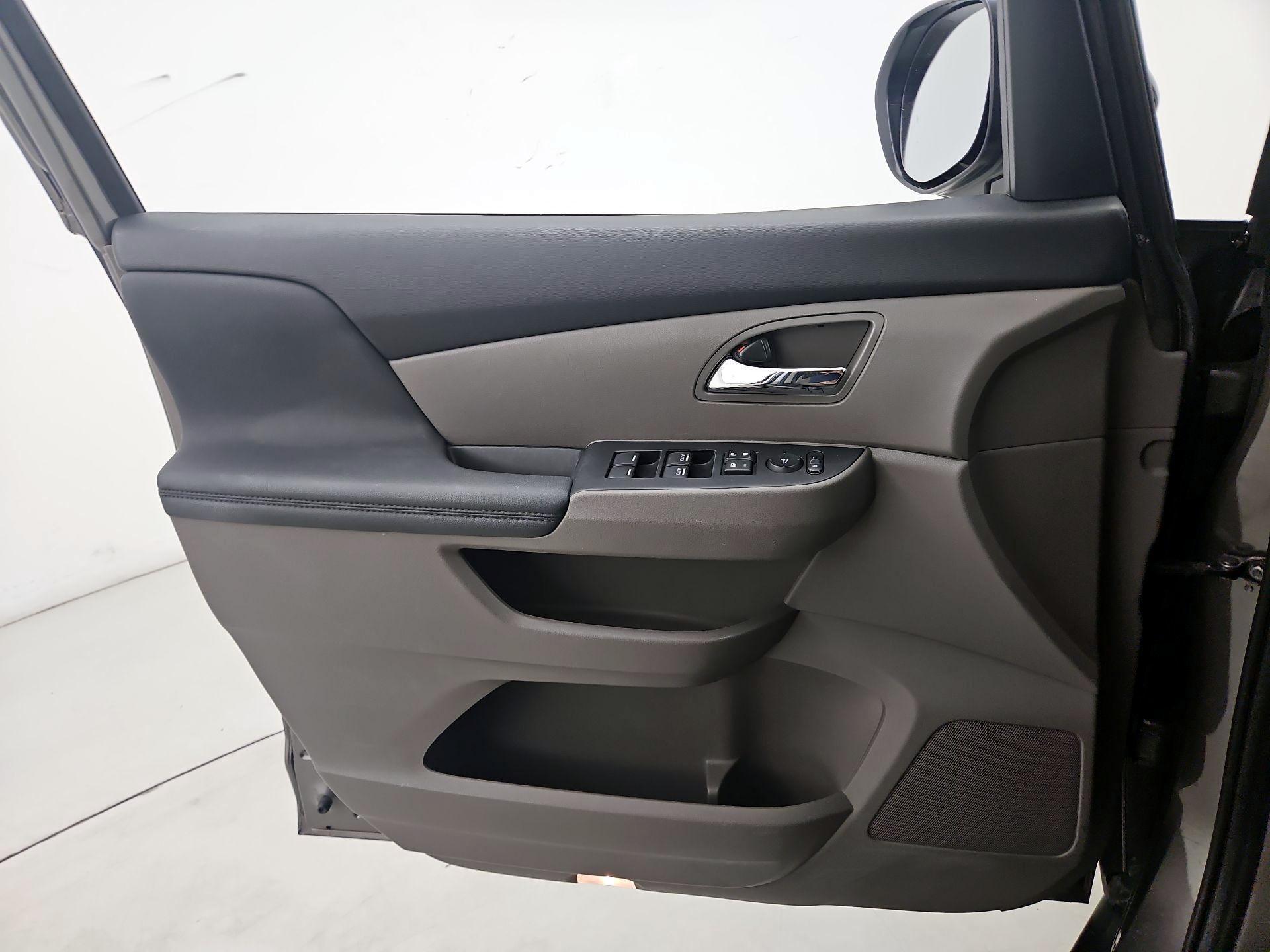 Thumbnail: 2014 Honda Odyssey - 12