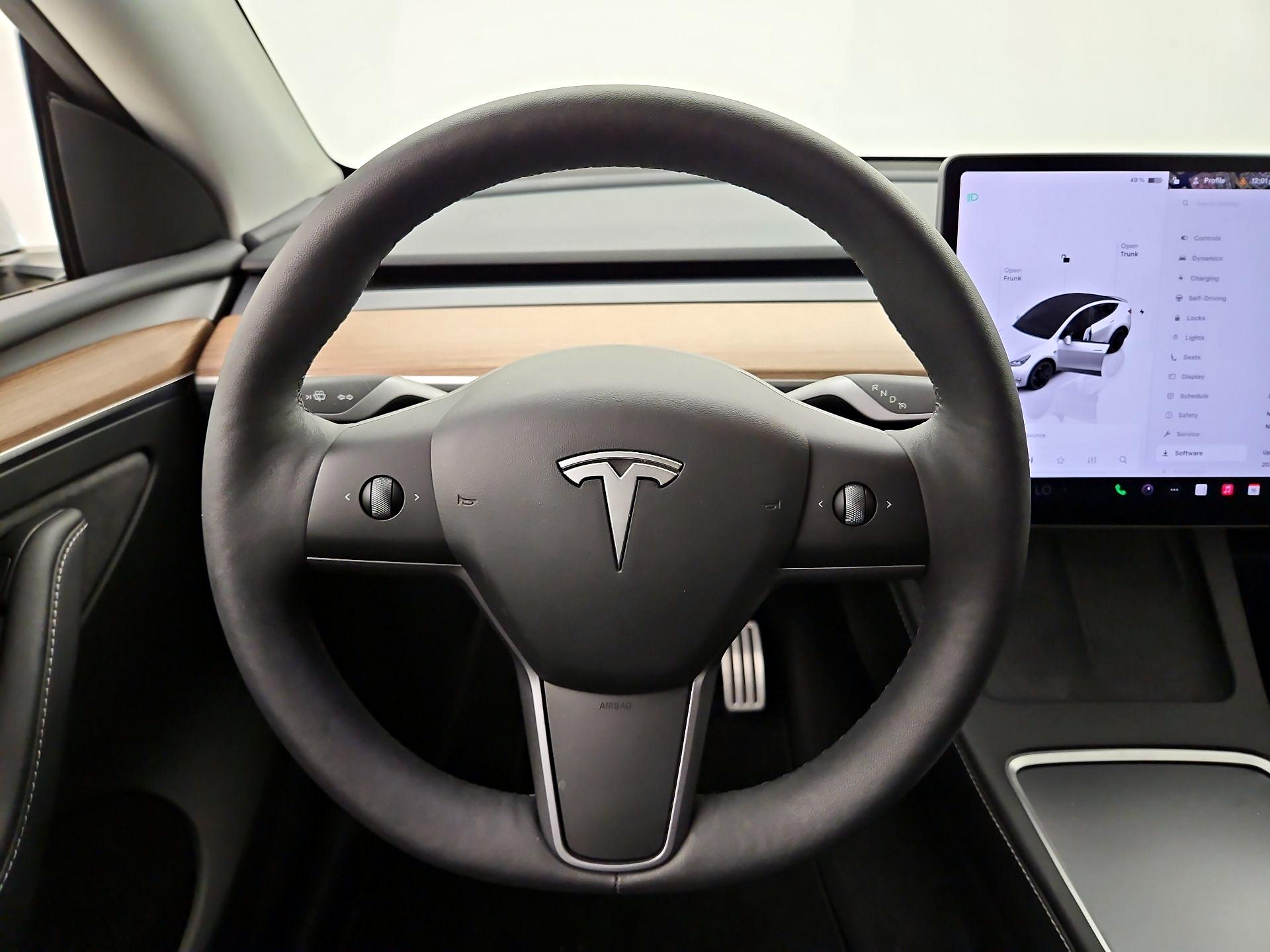 Thumbnail: 2024 Tesla Model Y - 10