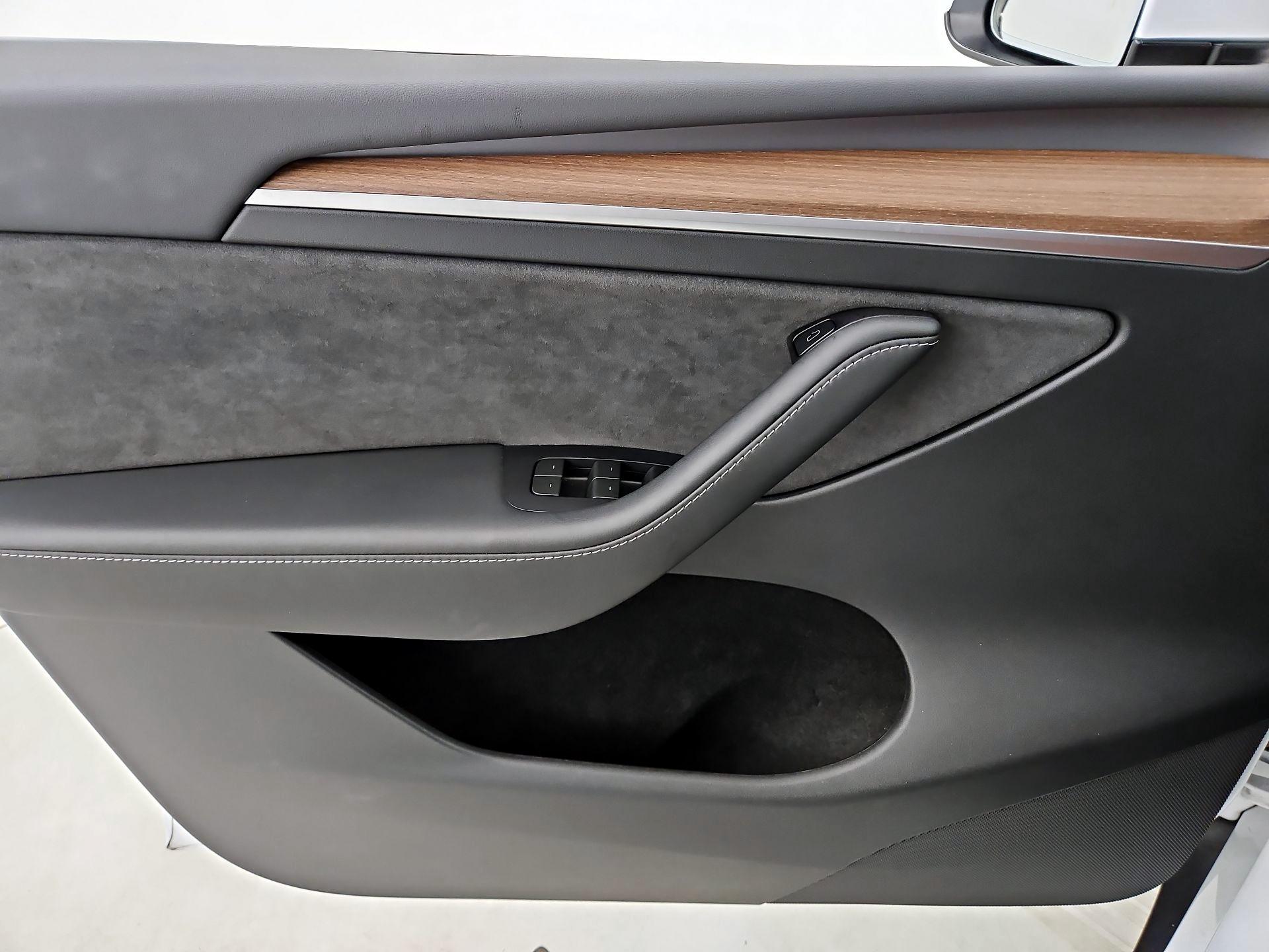 Thumbnail: 2024 Tesla Model Y - 12