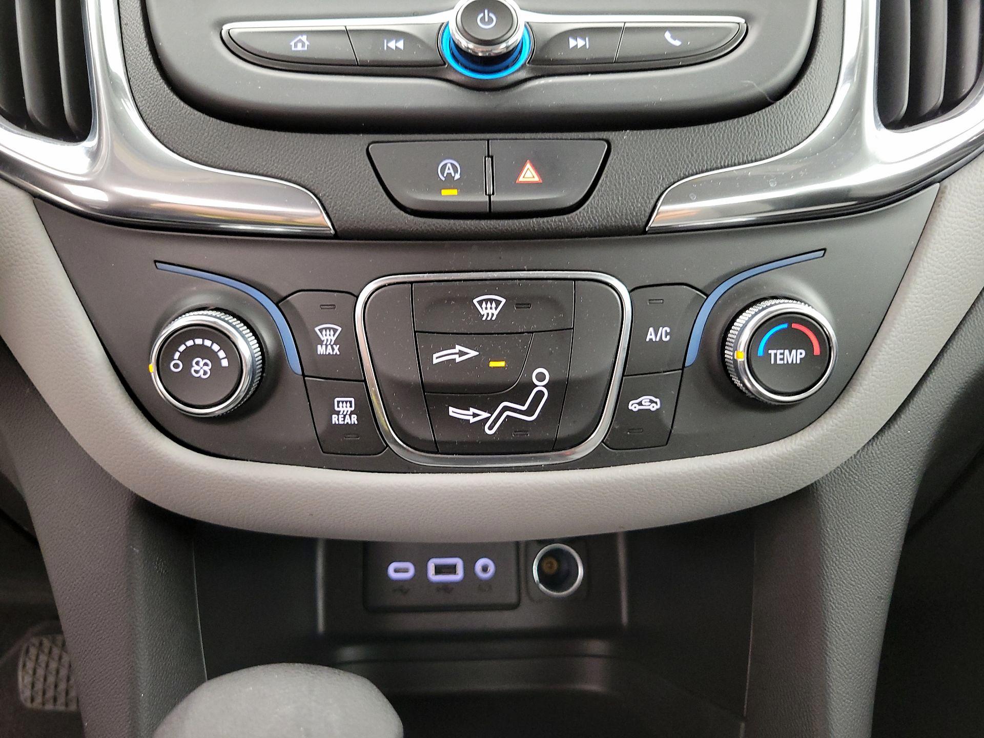 Thumbnail: 2022 Chevrolet Equinox - 16
