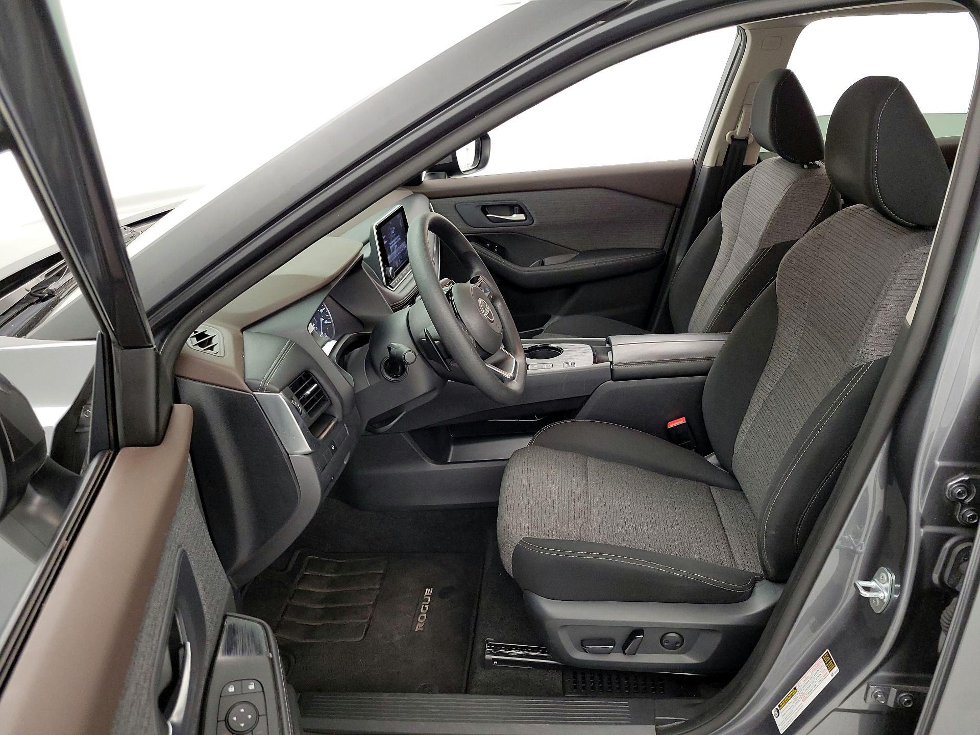 Thumbnail: 2023 Nissan Rogue - 11