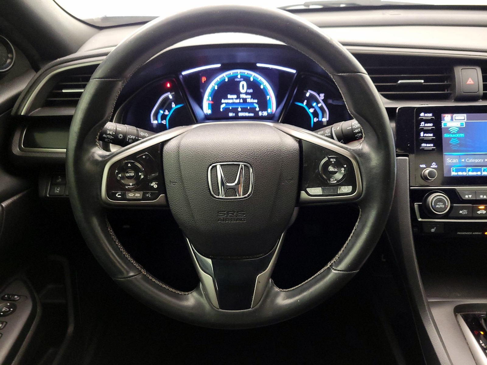 2020 Honda Civic Hatchback EX-L - Photo 11