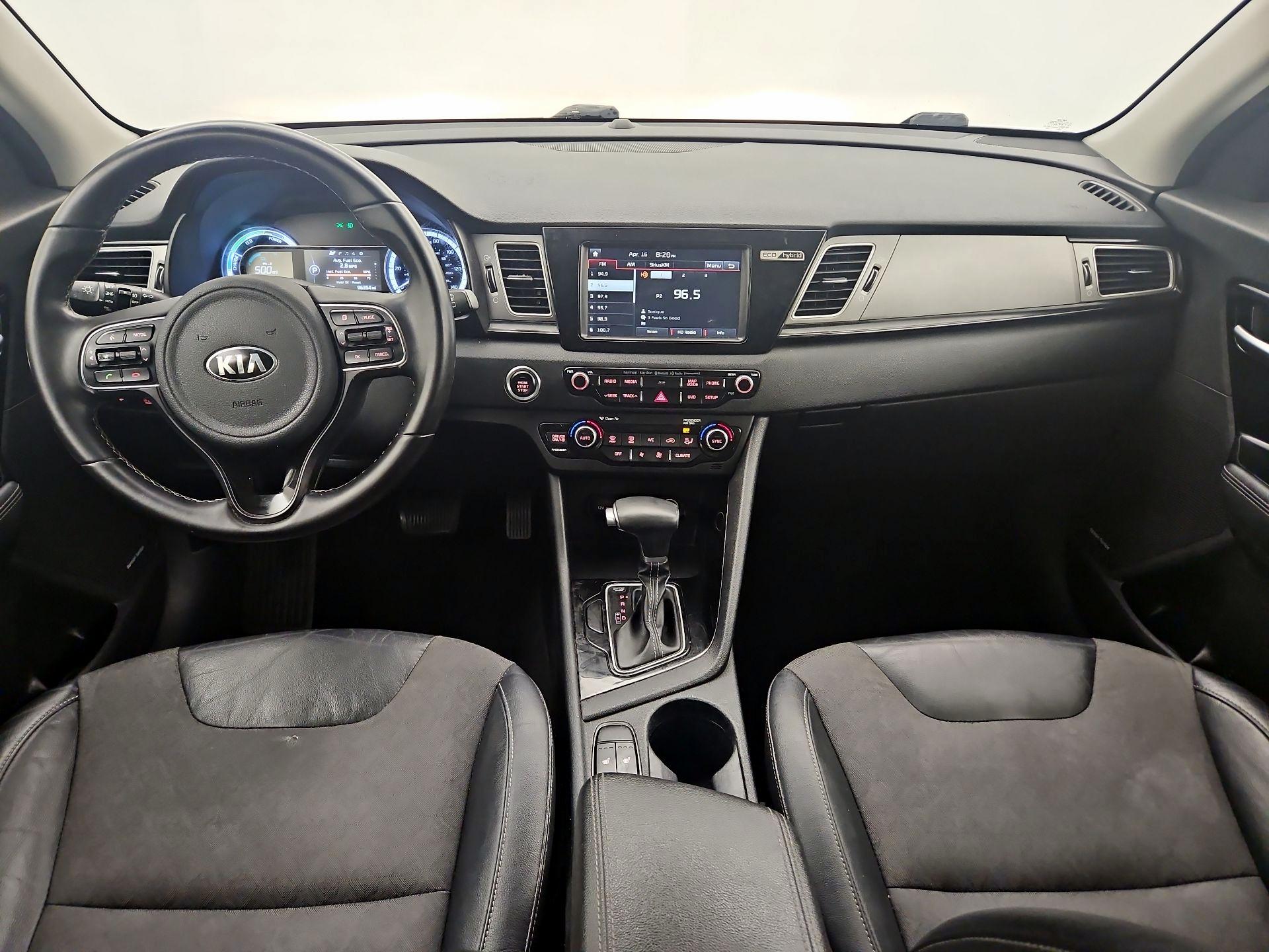 Thumbnail: 2017 Kia Niro - 9