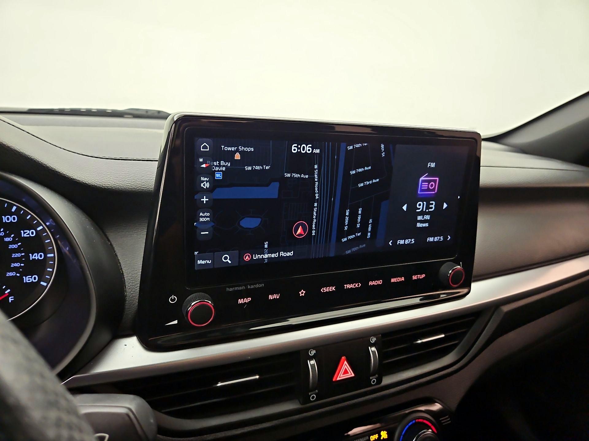 Thumbnail: 2022 Kia Forte - 14