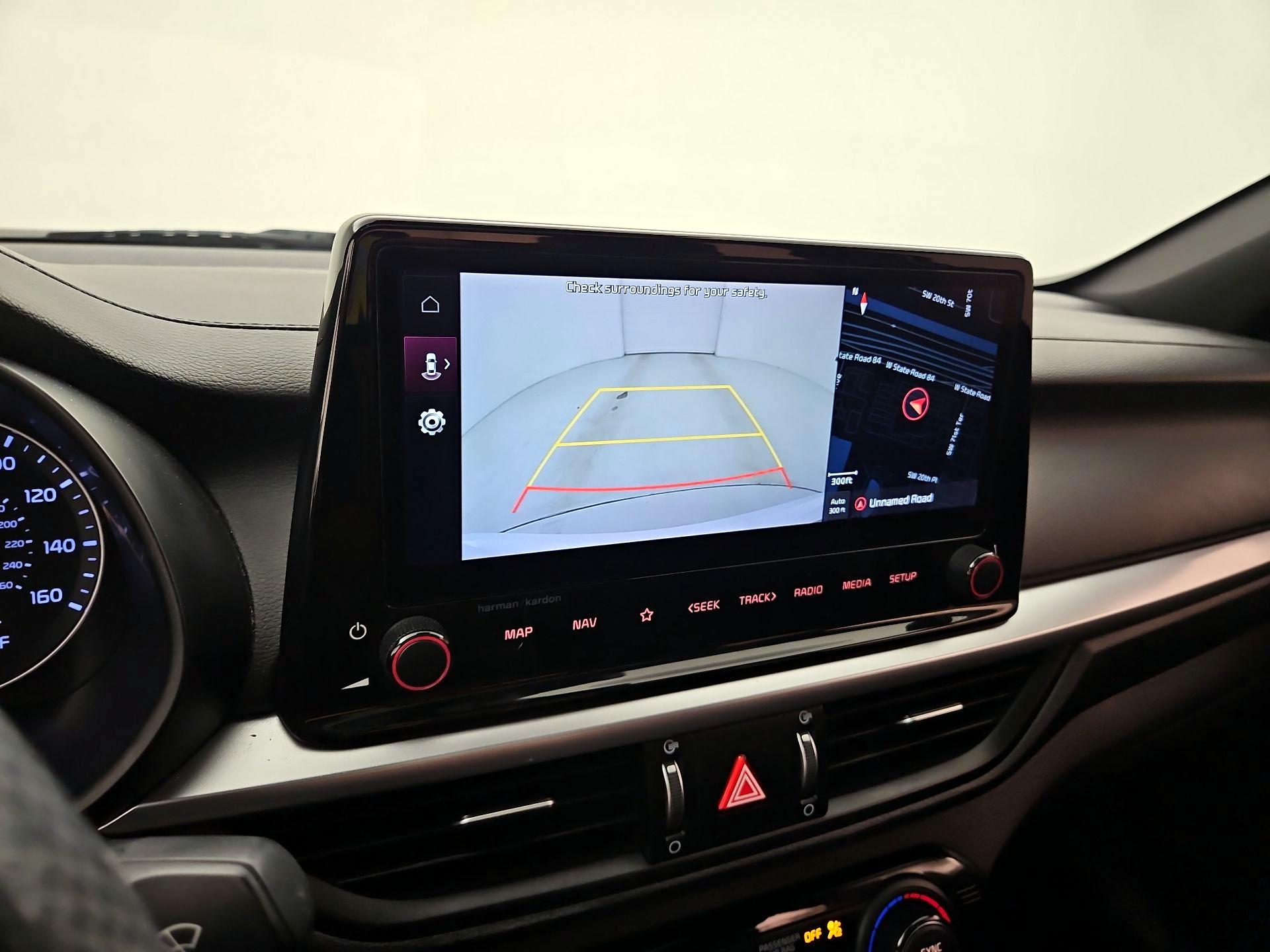 Thumbnail: 2022 Kia Forte - 15