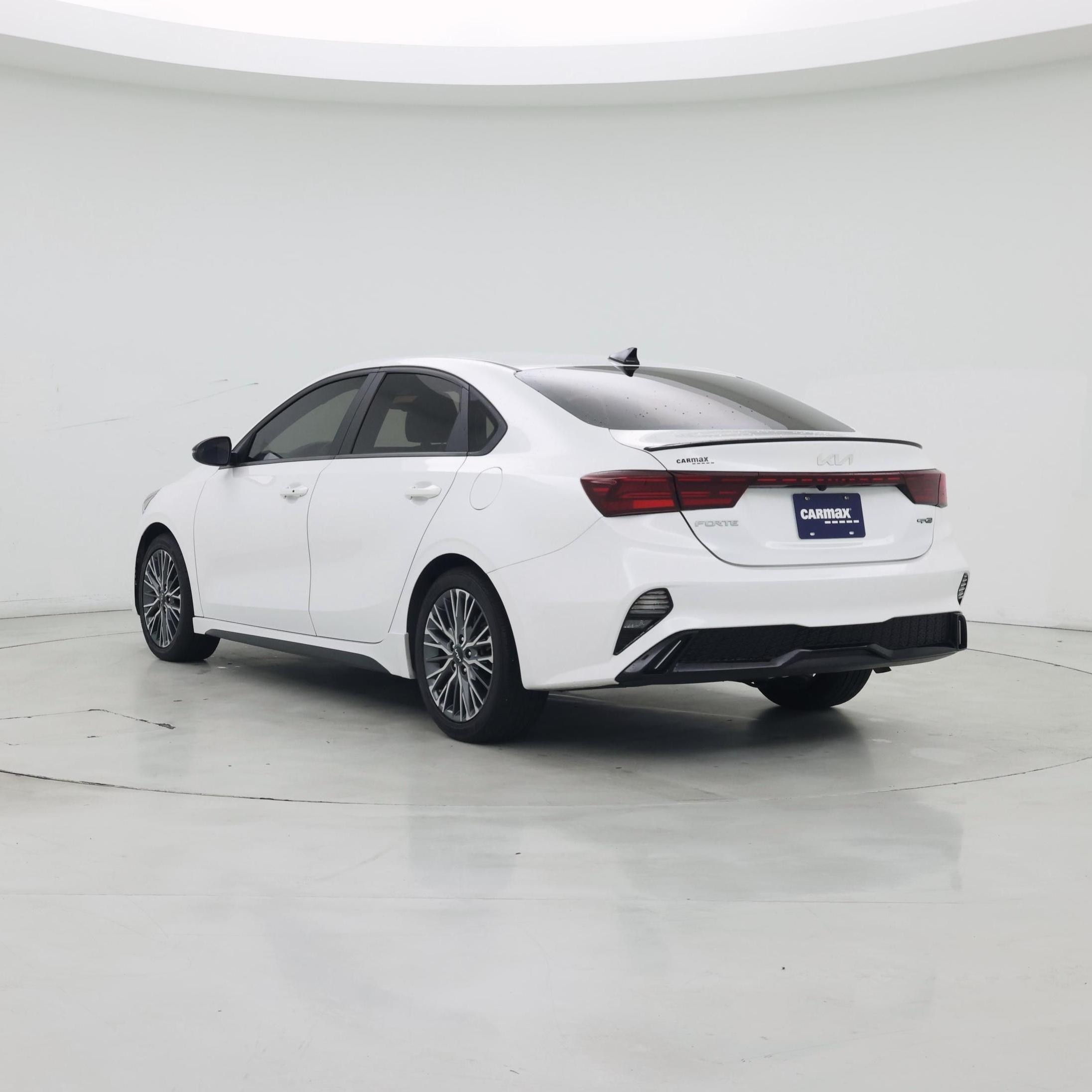 Thumbnail: 2022 Kia Forte - 2