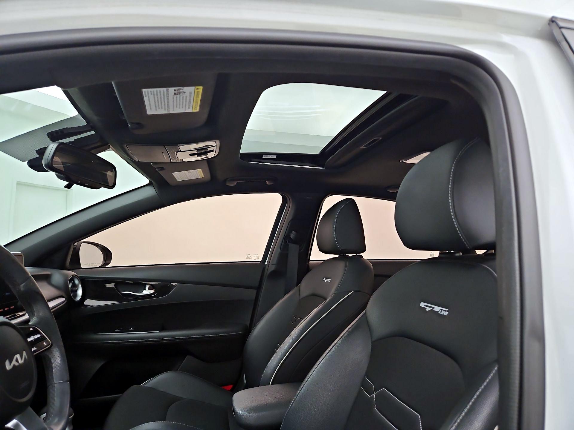 Thumbnail: 2022 Kia Forte - 20