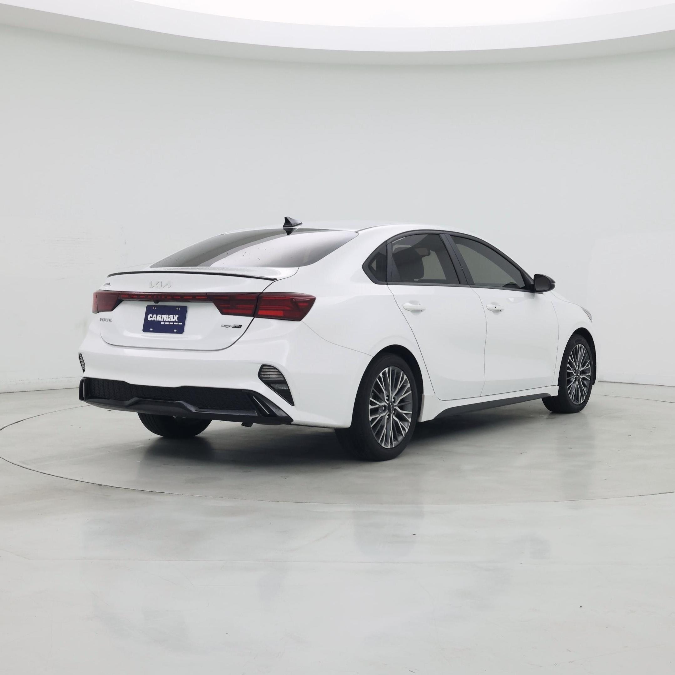 Thumbnail: 2022 Kia Forte - 8