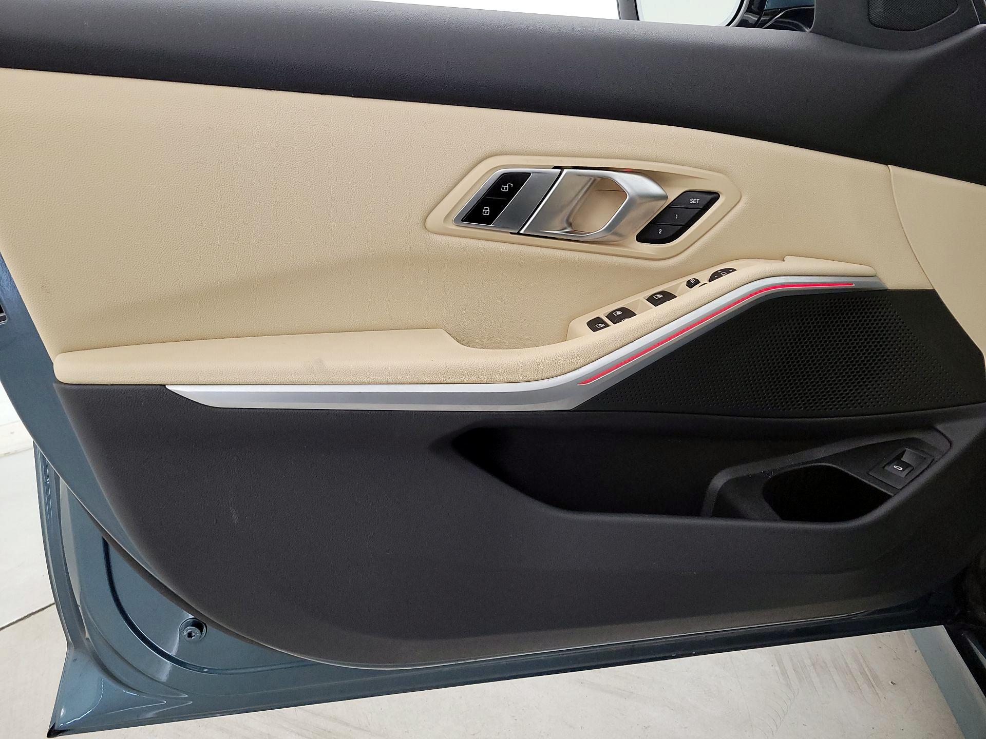 Thumbnail: 2020 BMW 3 Series - 12