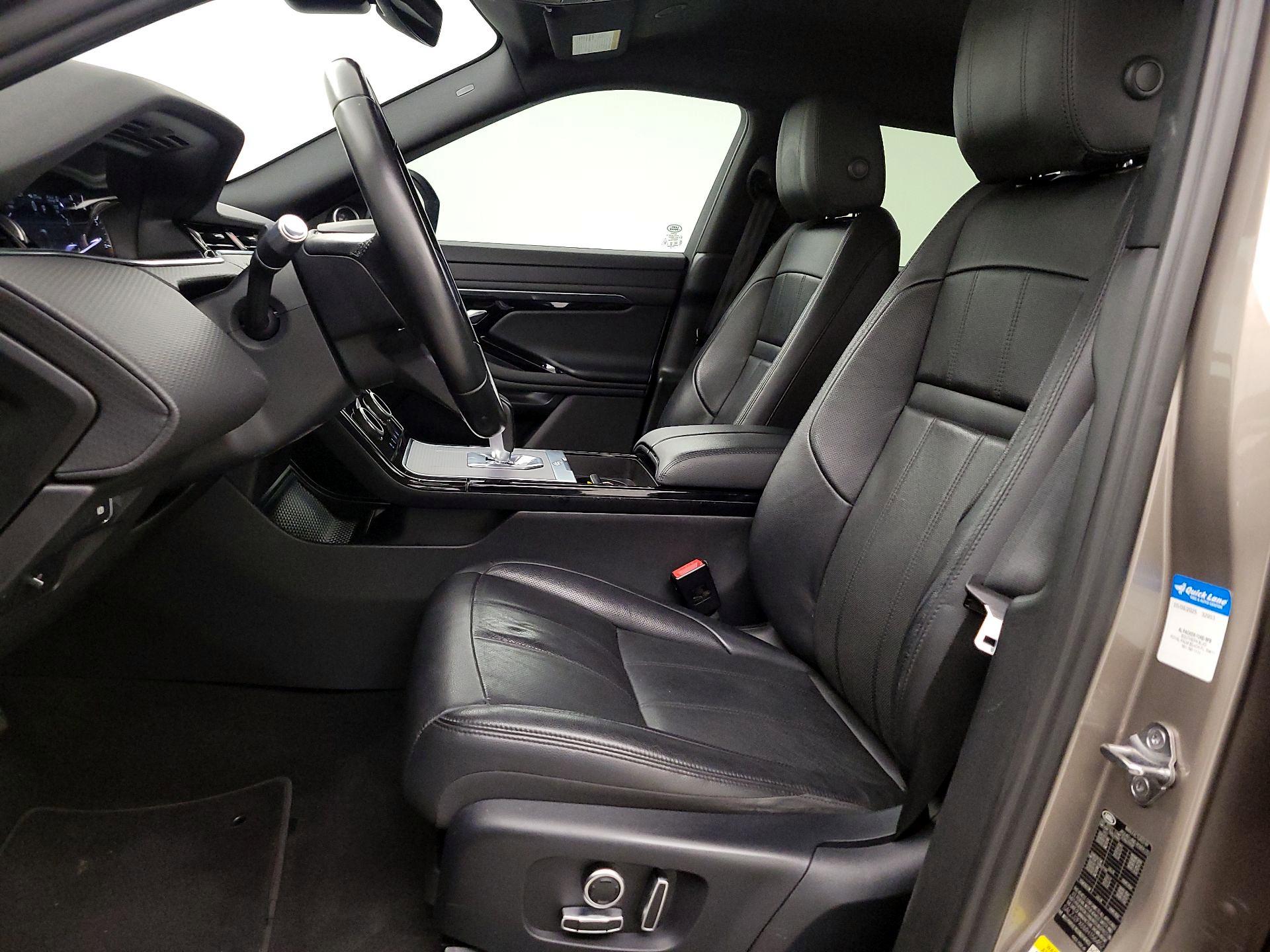 Thumbnail: 2021 Land Rover Range Rover Evoque - 11