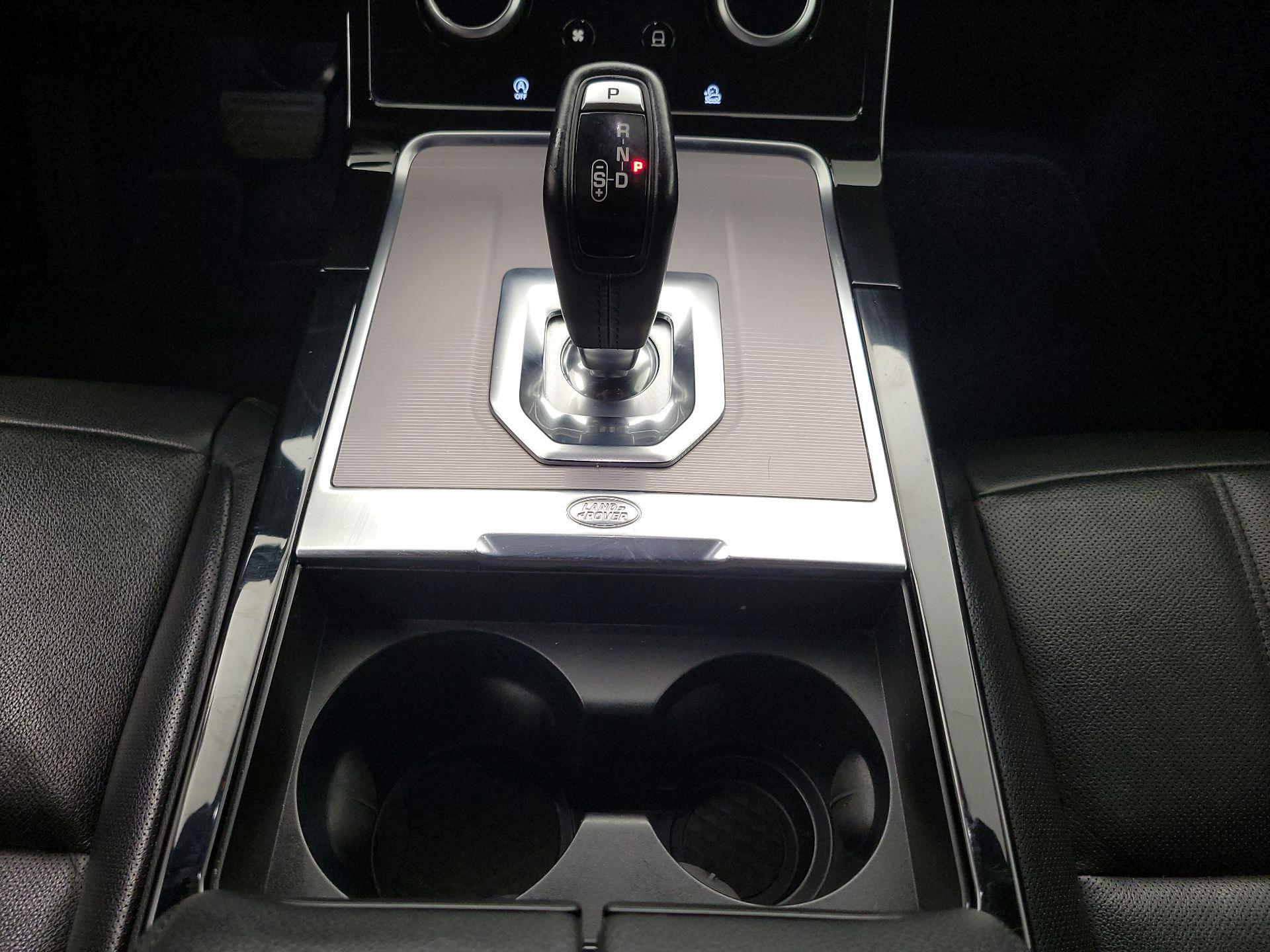 Thumbnail: 2021 Land Rover Range Rover Evoque - 18