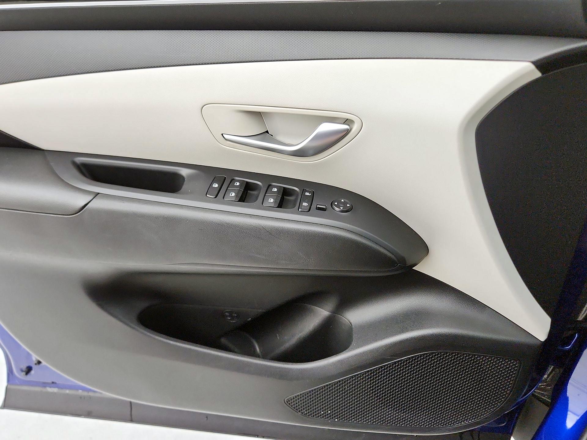 Thumbnail: 2023 Hyundai Tucson - 12