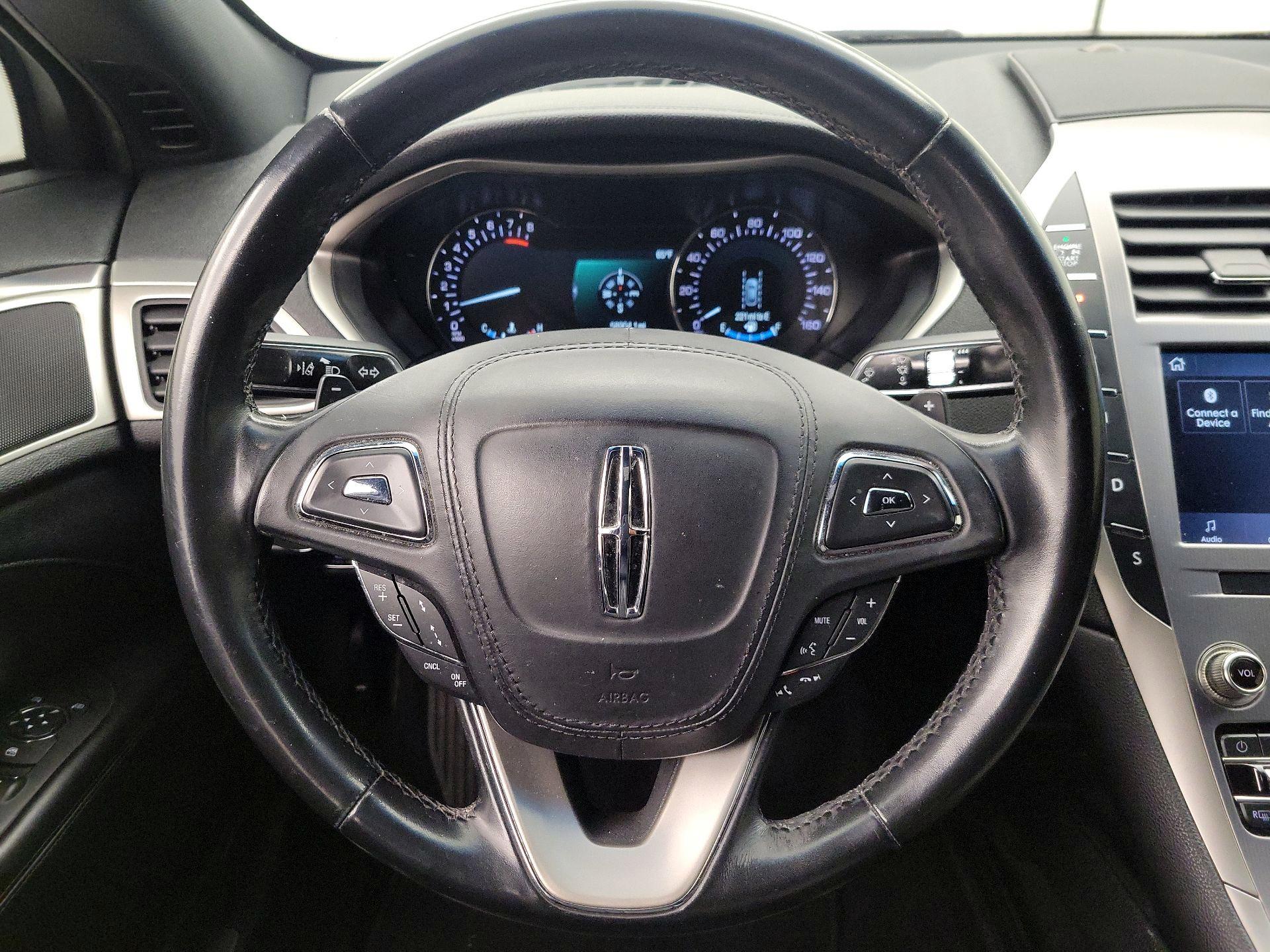Thumbnail: 2020 Lincoln MKZ - 10