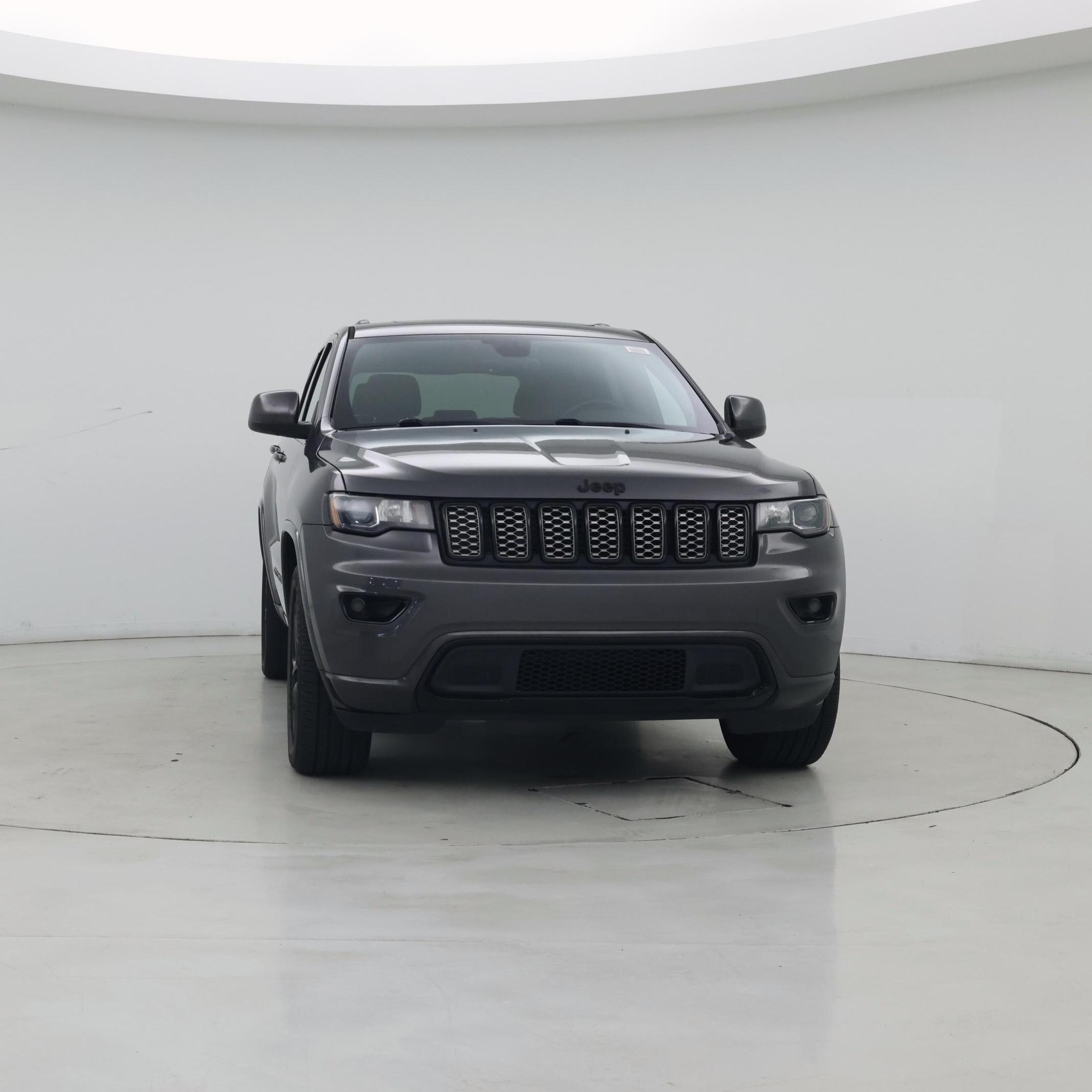 Thumbnail: 2017 Jeep Grand Cherokee - 5