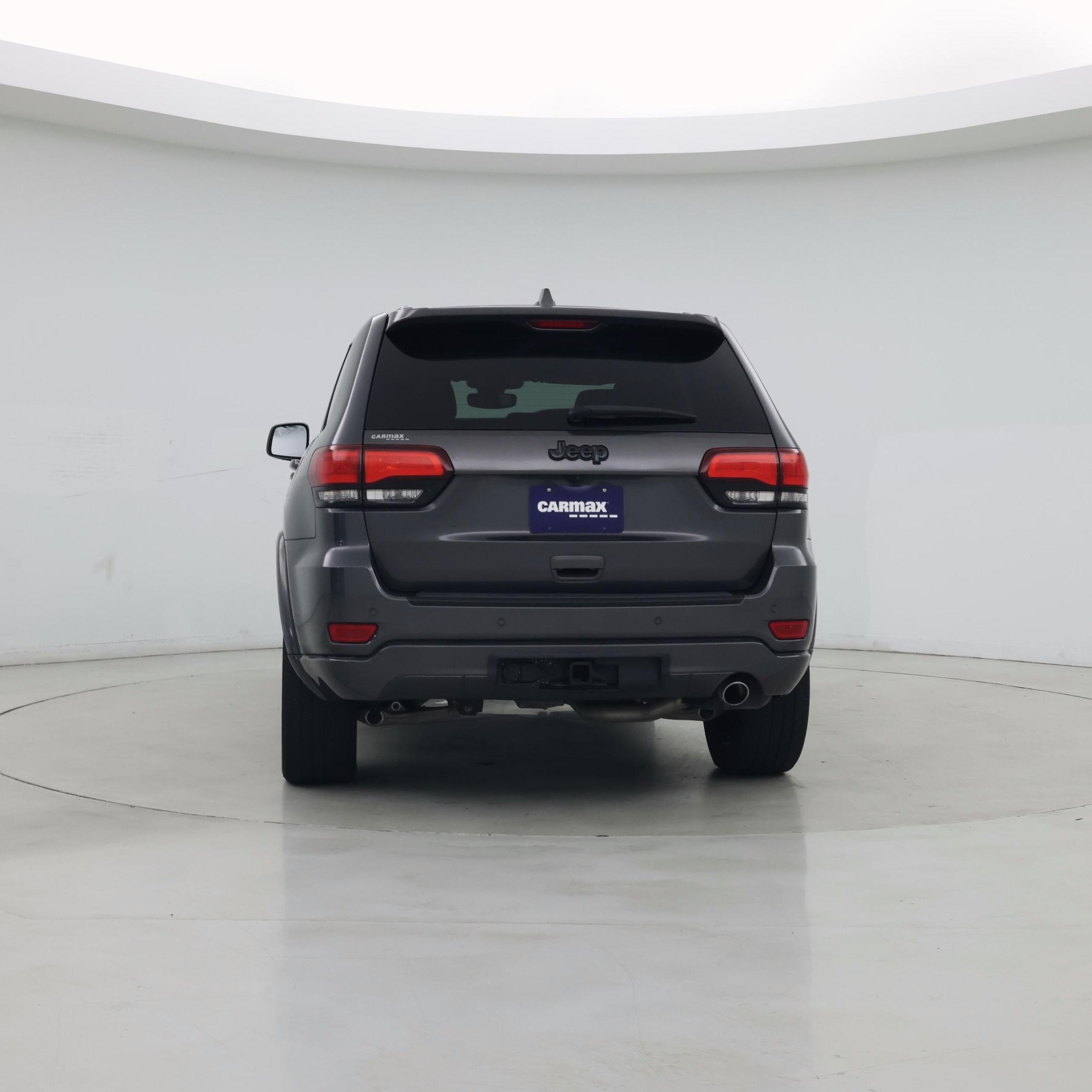 Thumbnail: 2017 Jeep Grand Cherokee - 6