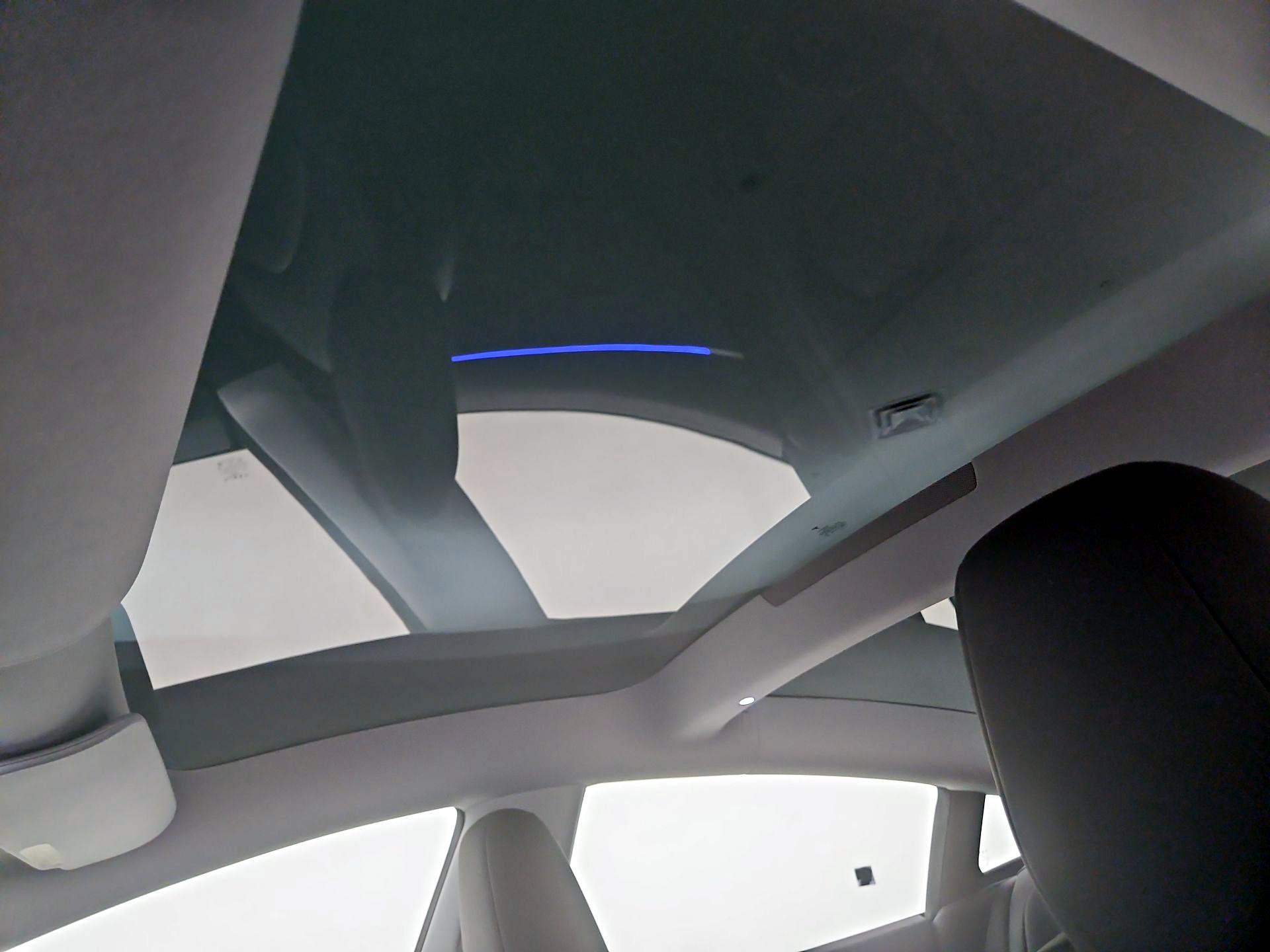 Thumbnail: 2025 Tesla Model 3 - 19