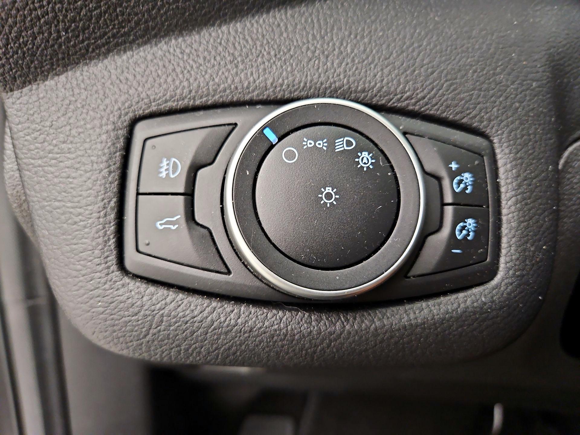 Thumbnail: 2017 Ford Escape - 13