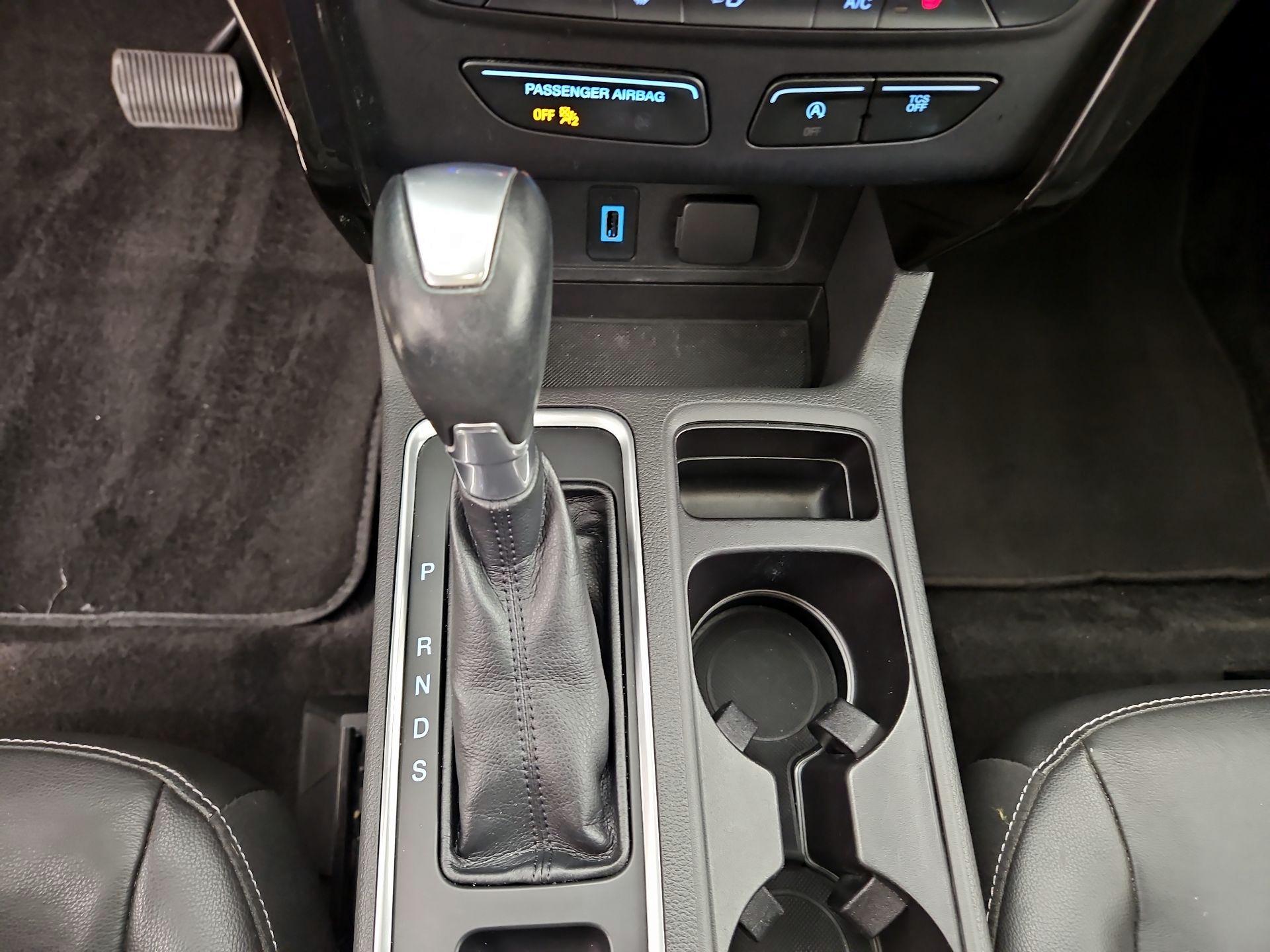 Thumbnail: 2017 Ford Escape - 18