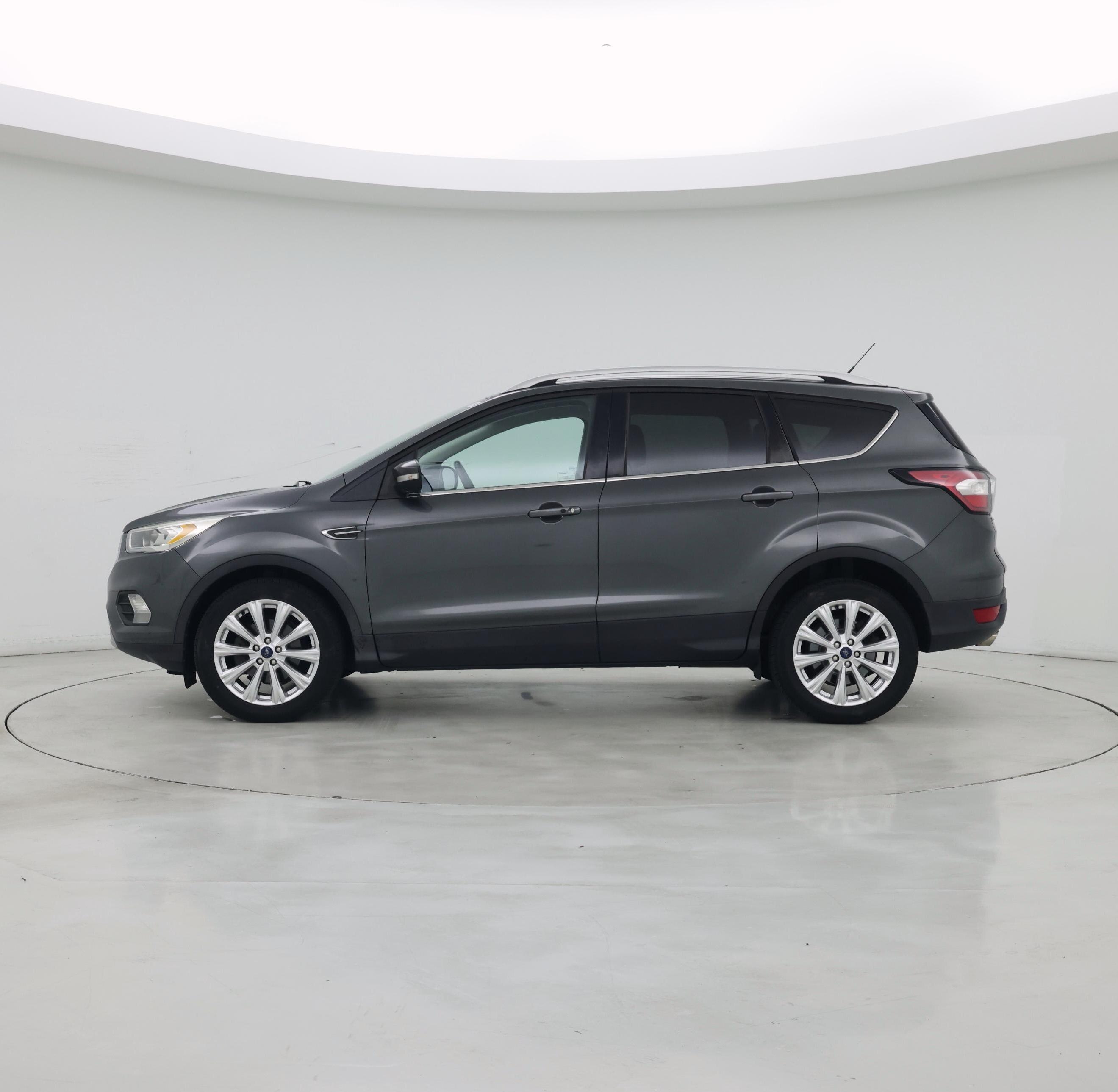 Thumbnail: 2017 Ford Escape - 3
