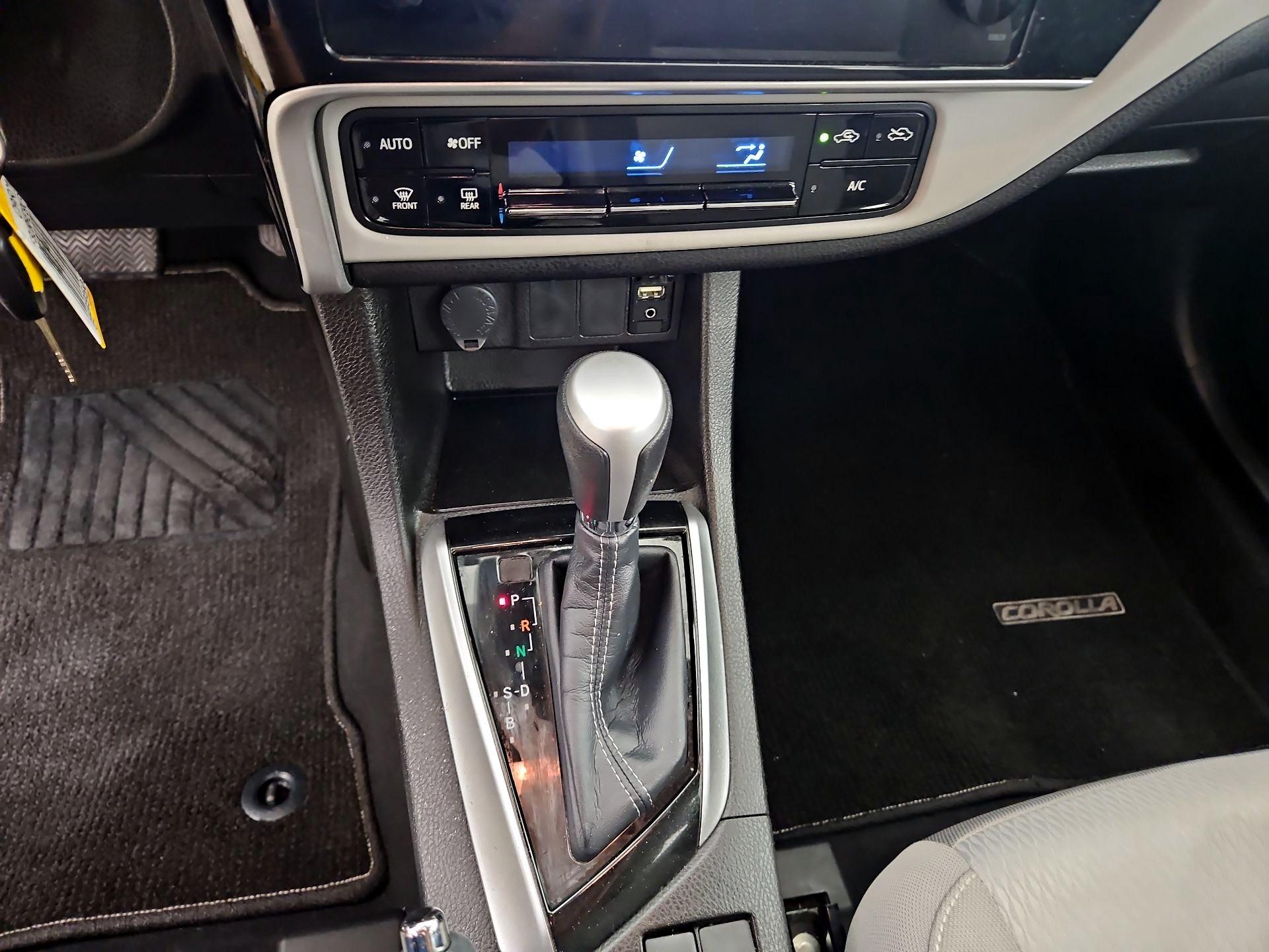 Thumbnail: 2019 Toyota Corolla - 17